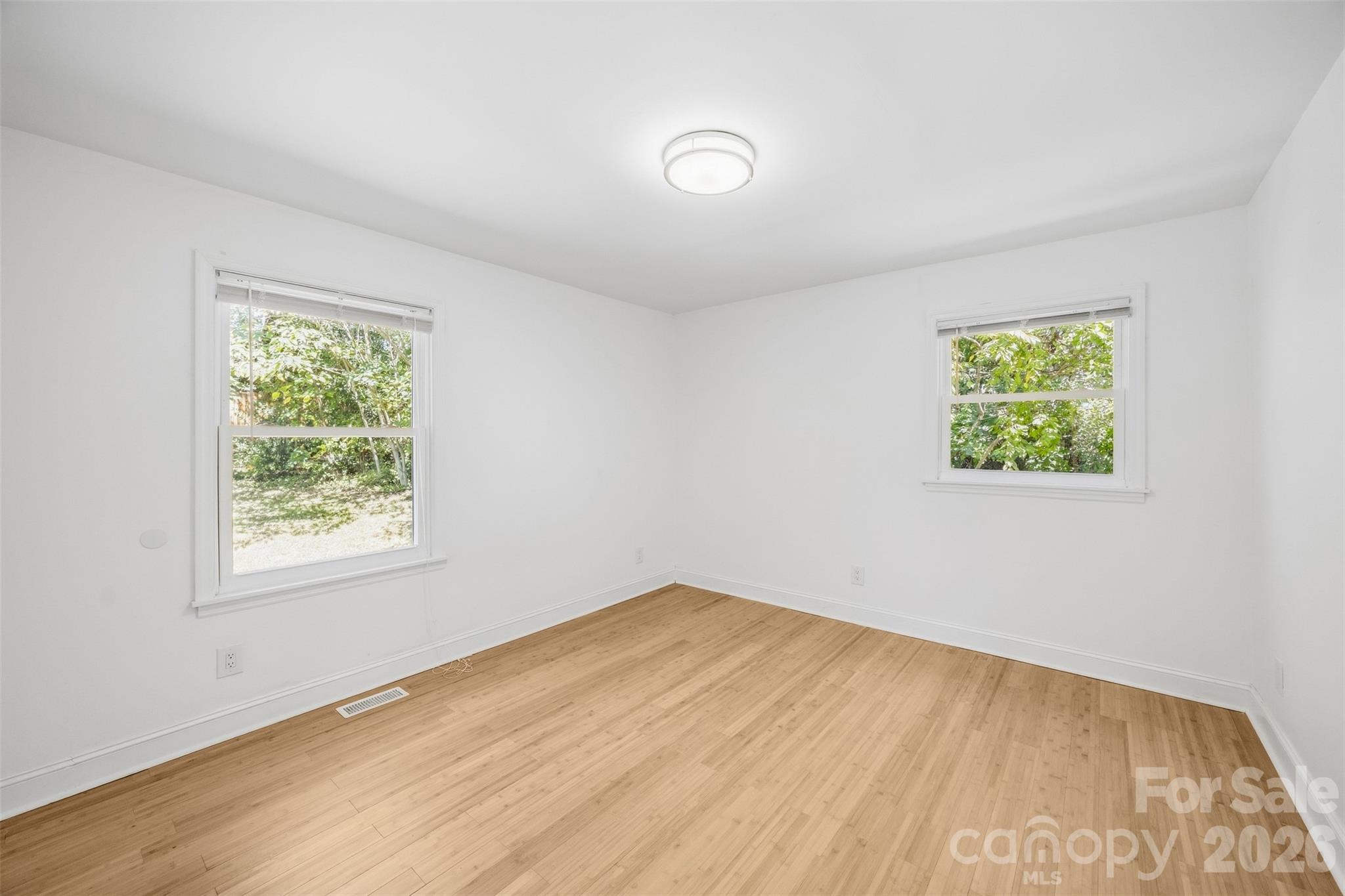 109 E Georgia Avenue Property Photo 13