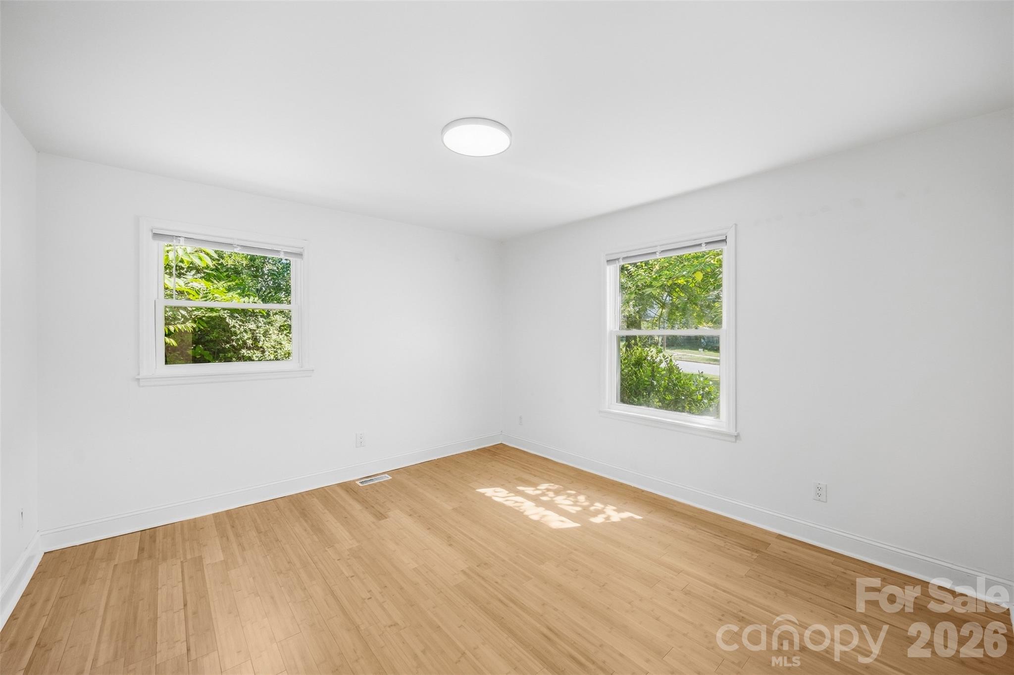 109 E Georgia Avenue Property Photo 17