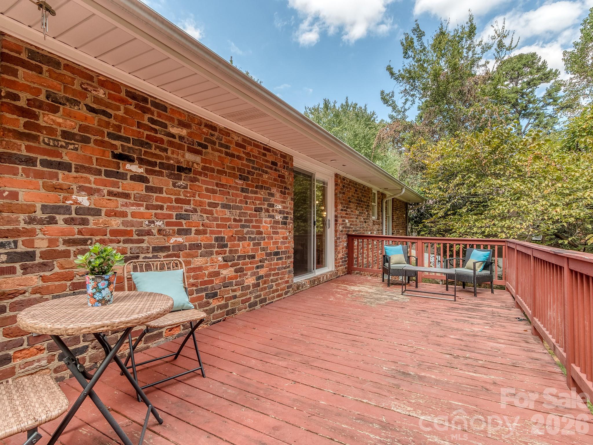 611 Reynolds Drive Property Photo 23