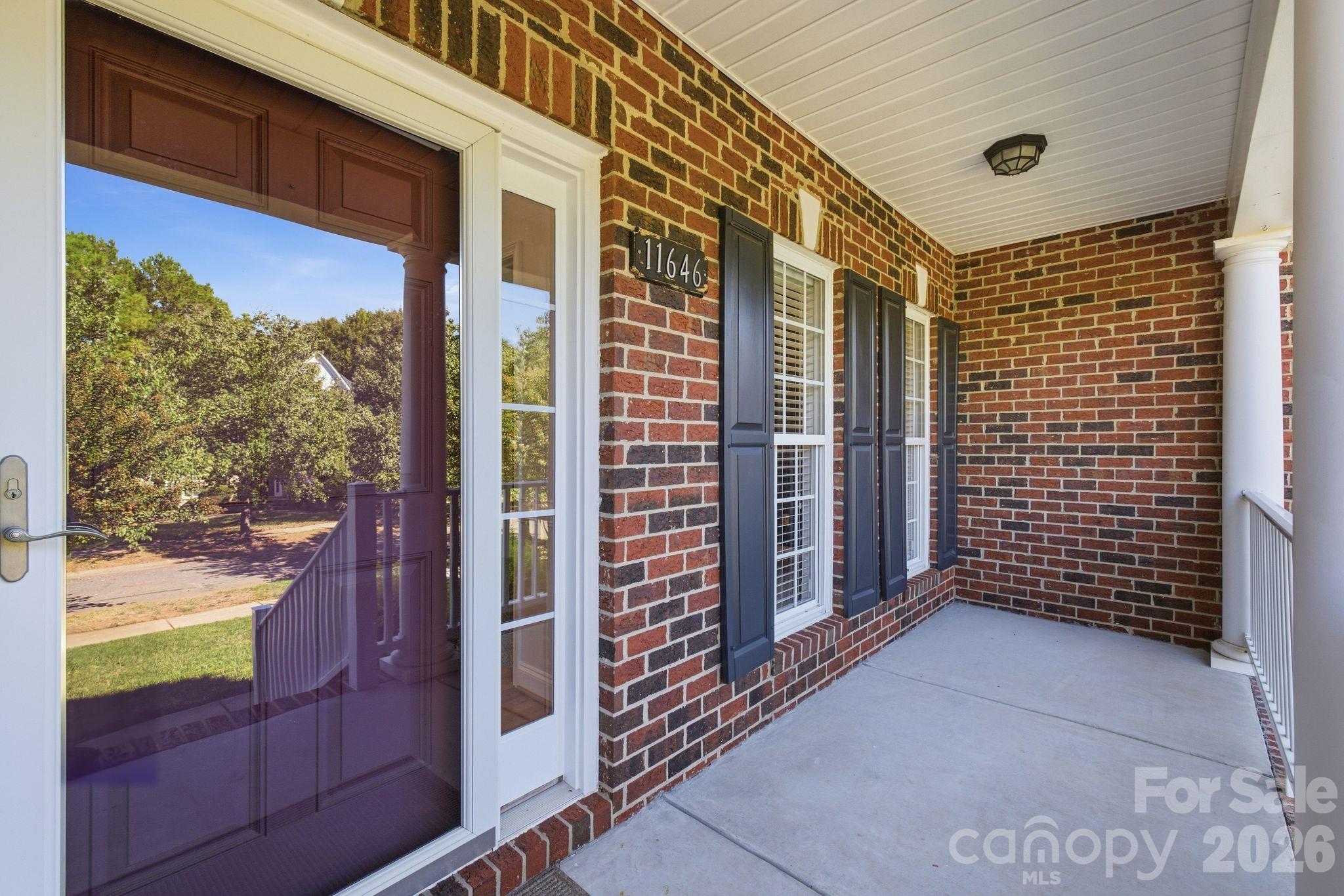 11646 Red Falcon Court Property Photo 2