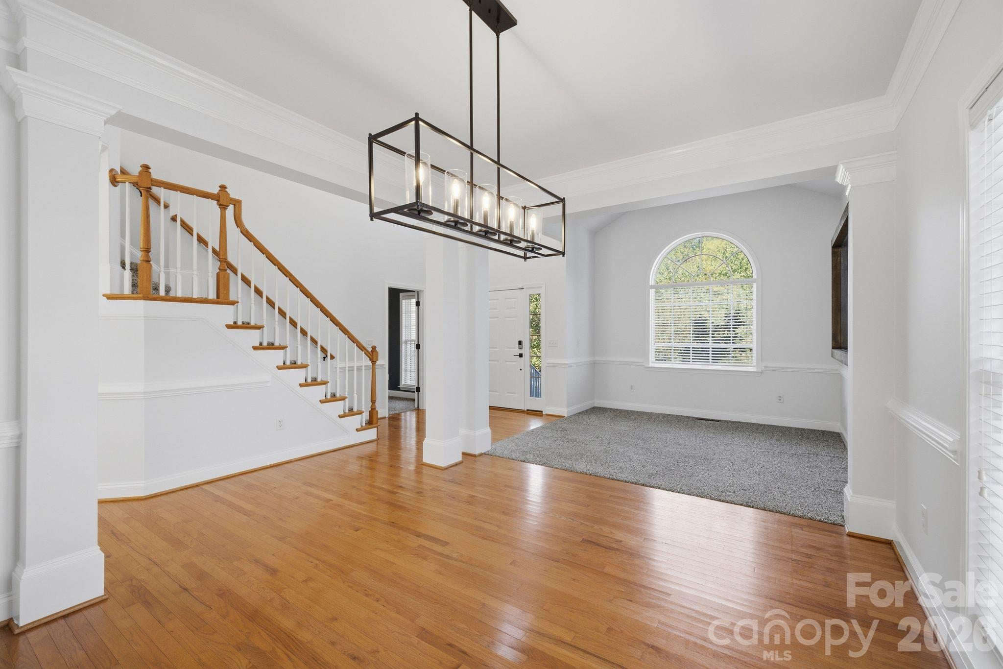 11646 Red Falcon Court Property Photo 6