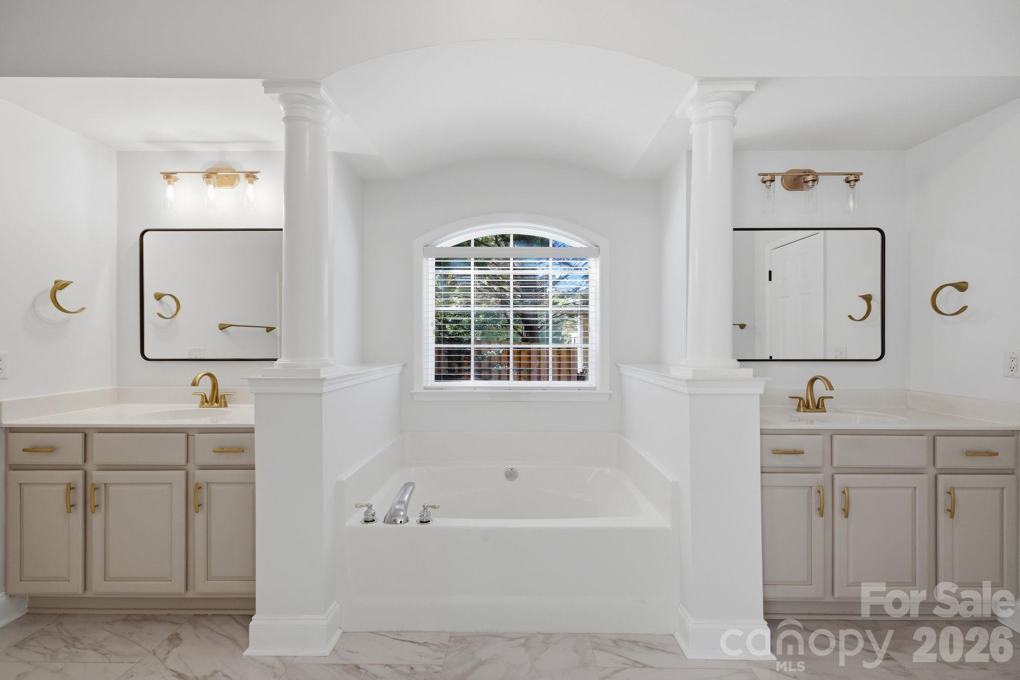11646 Red Falcon Court Property Photo 20
