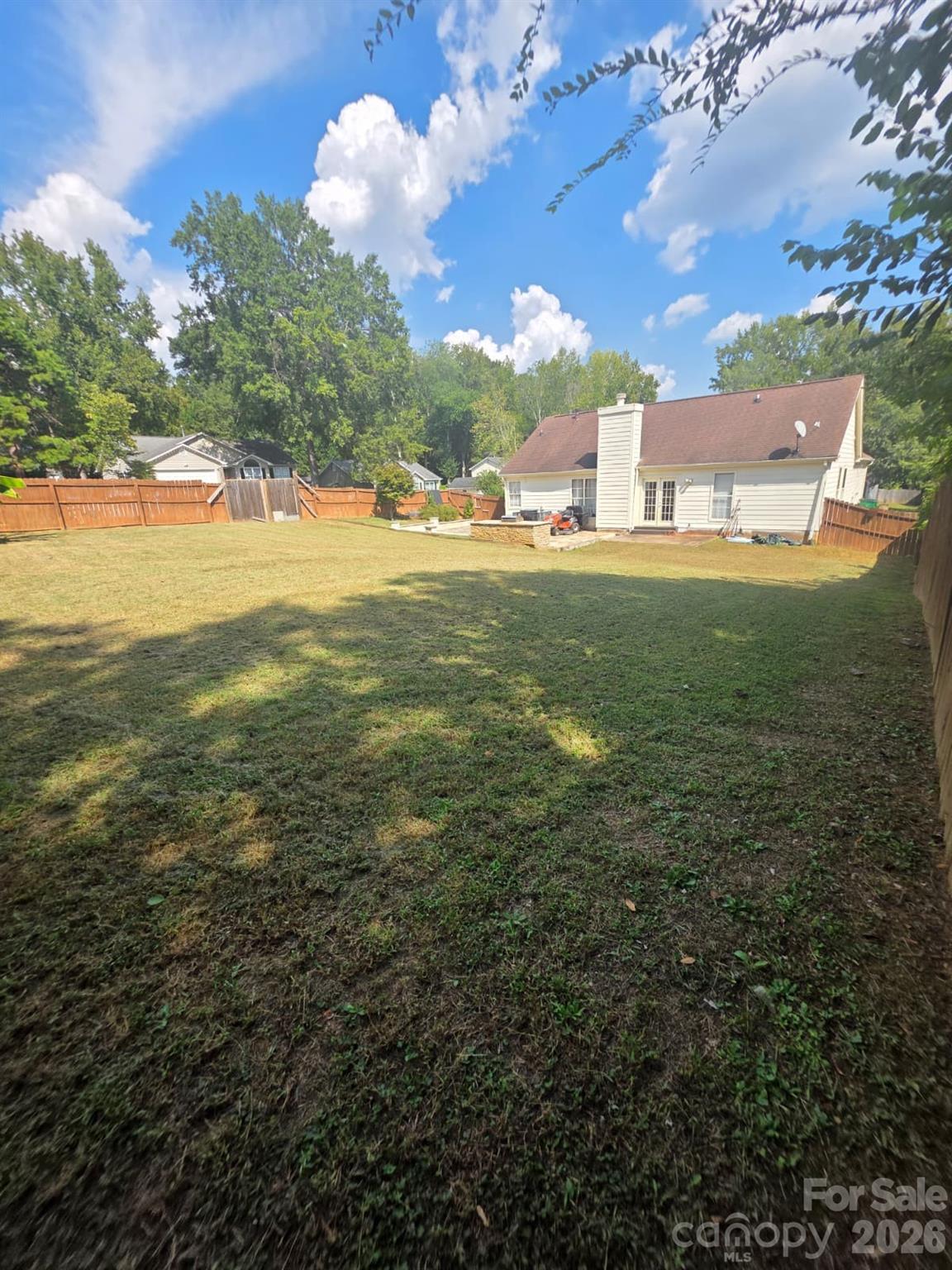 11619 Bowsby Court Property Photo 2