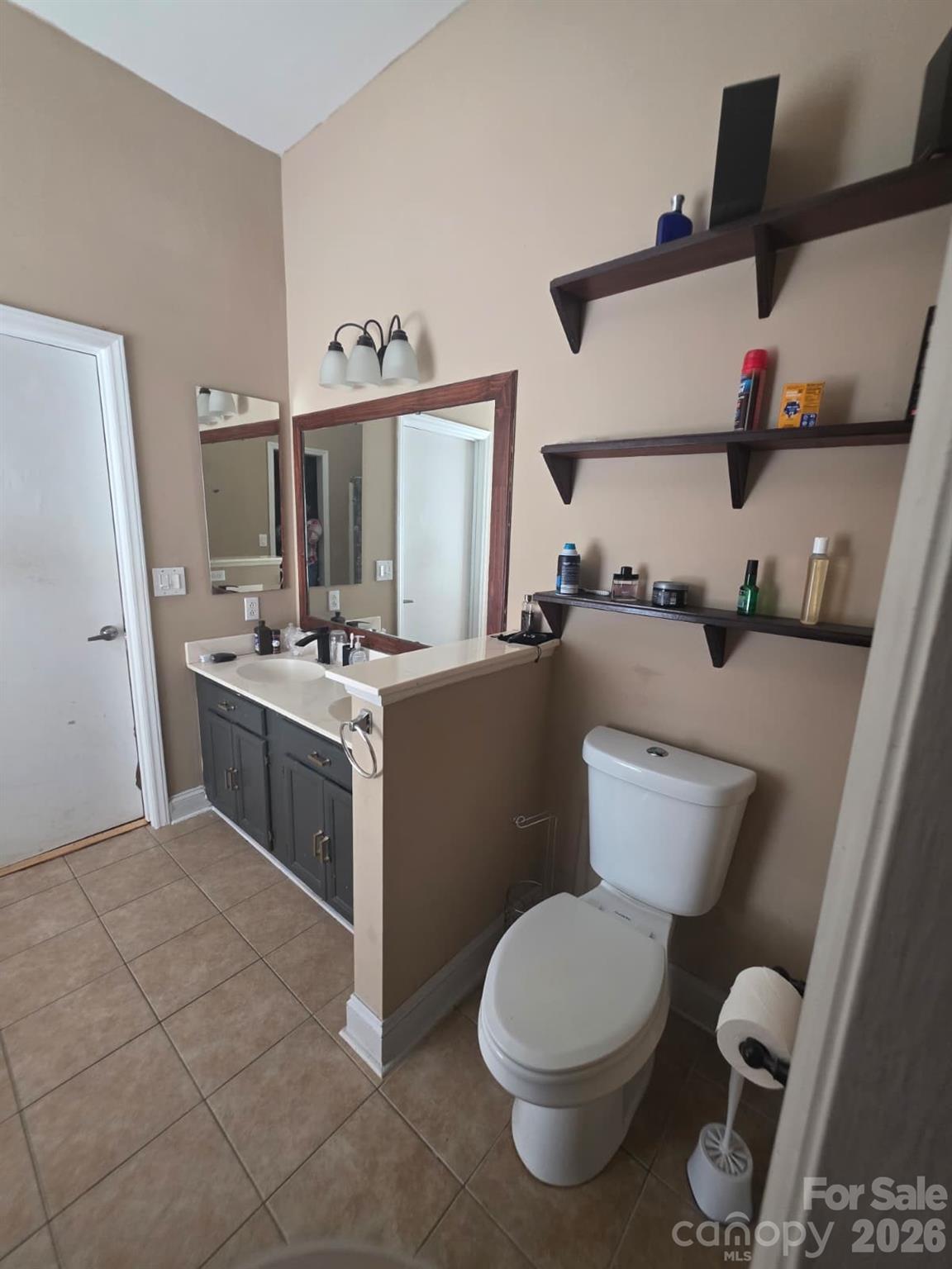 11619 Bowsby Court Property Photo 3