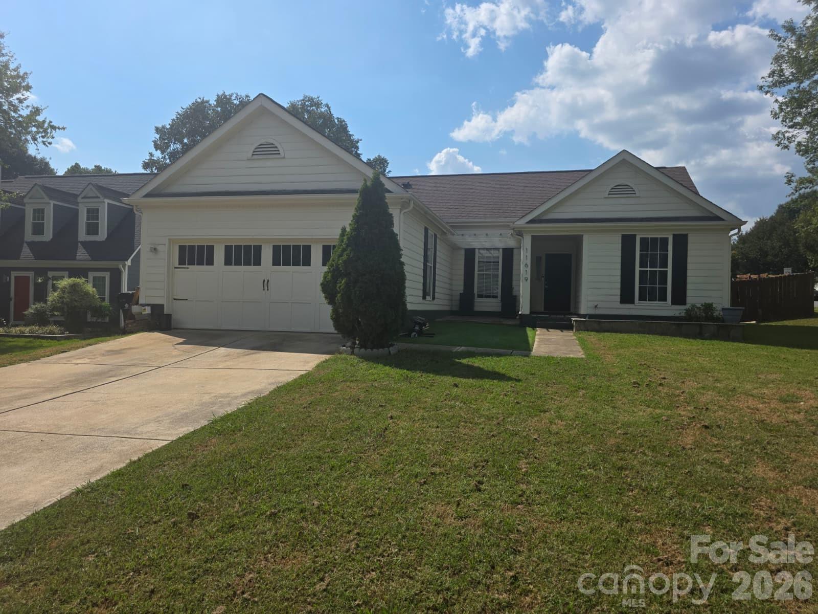 11619 Bowsby Court Property Photo 6