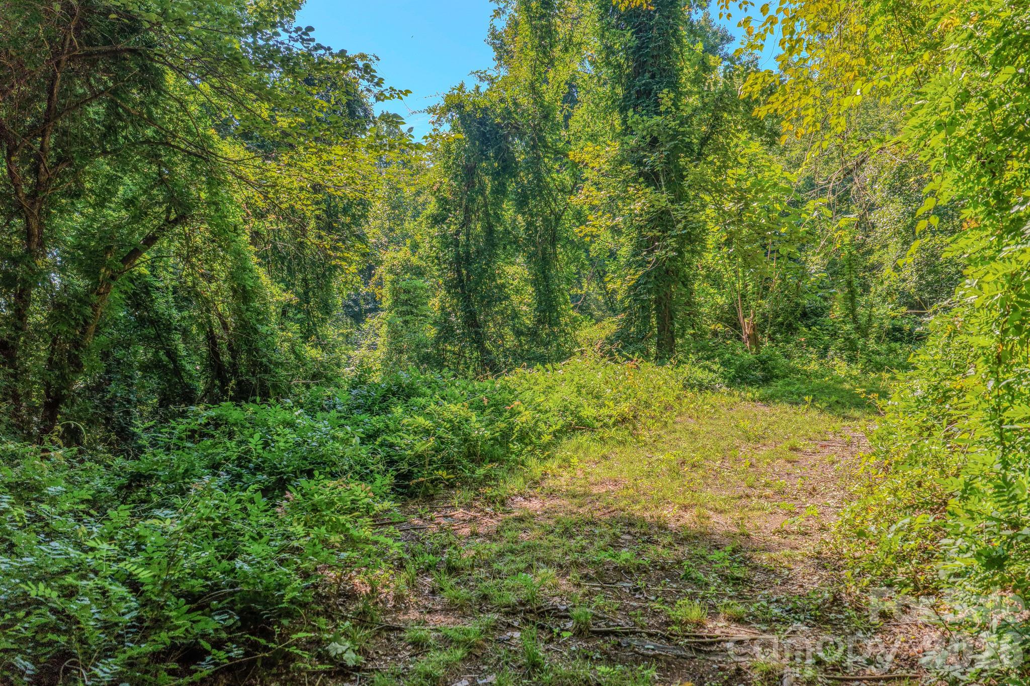 144 Lake Esterena Drive Na Property Photo 36