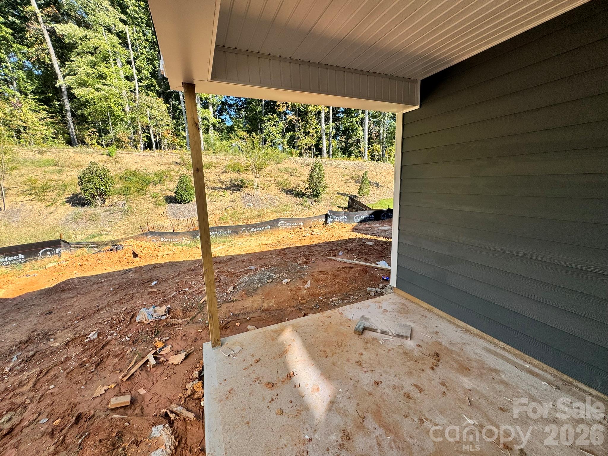 13134 Foxberry Road Property Photo 3