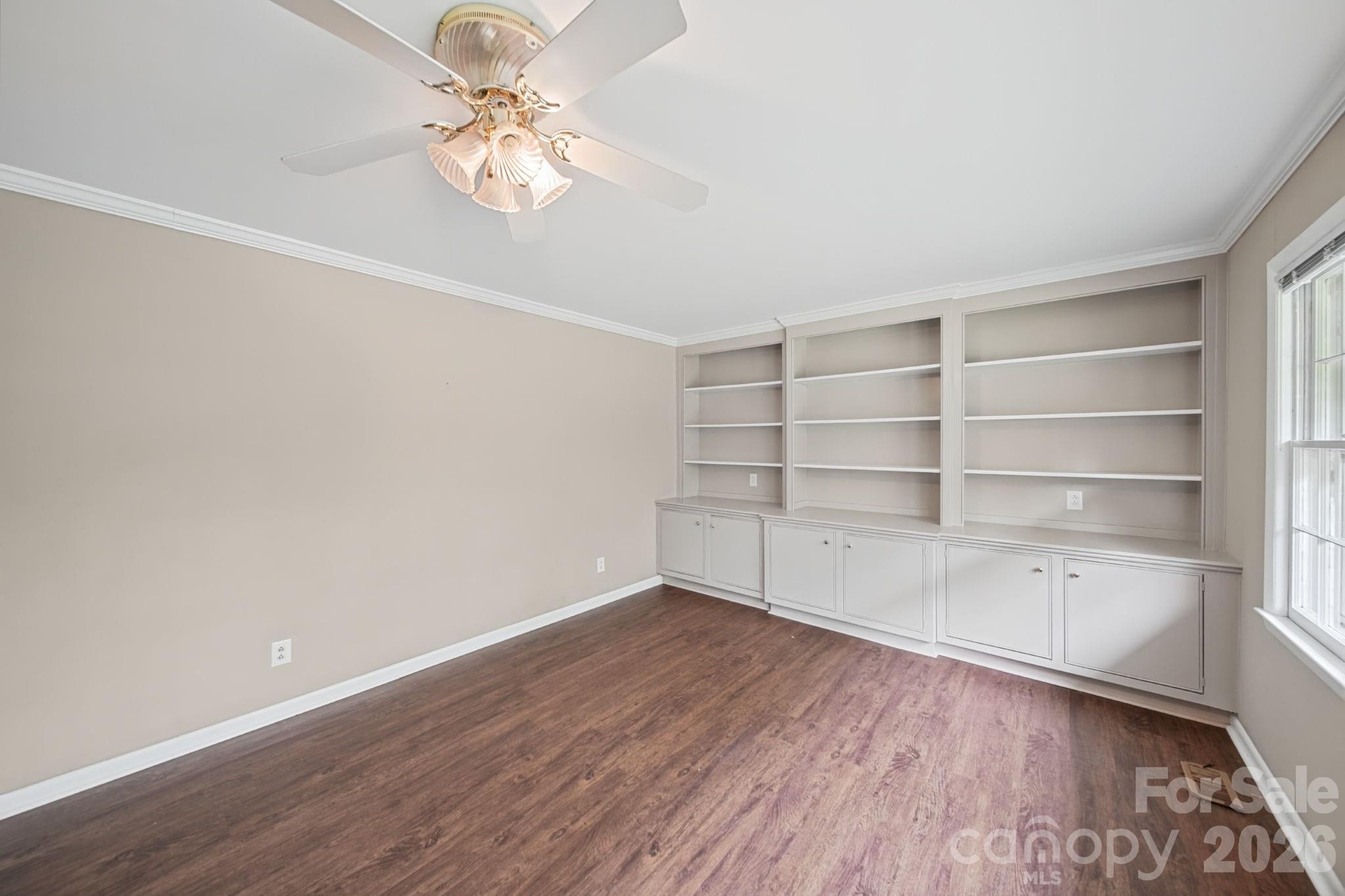 204 Breslin Street Property Photo 14