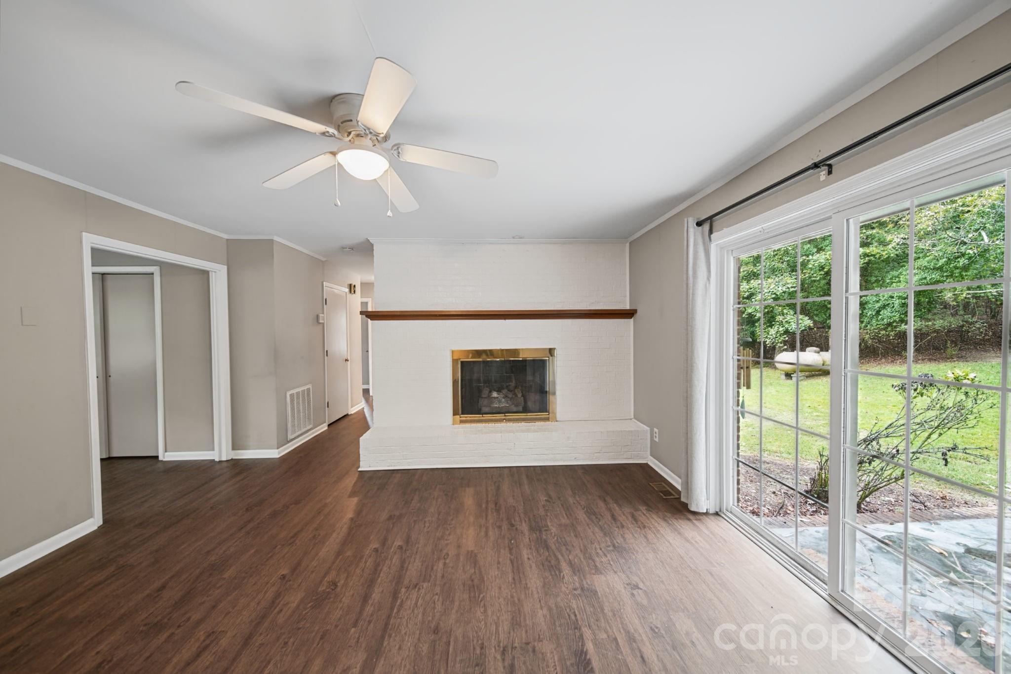 204 Breslin Street Property Photo 18