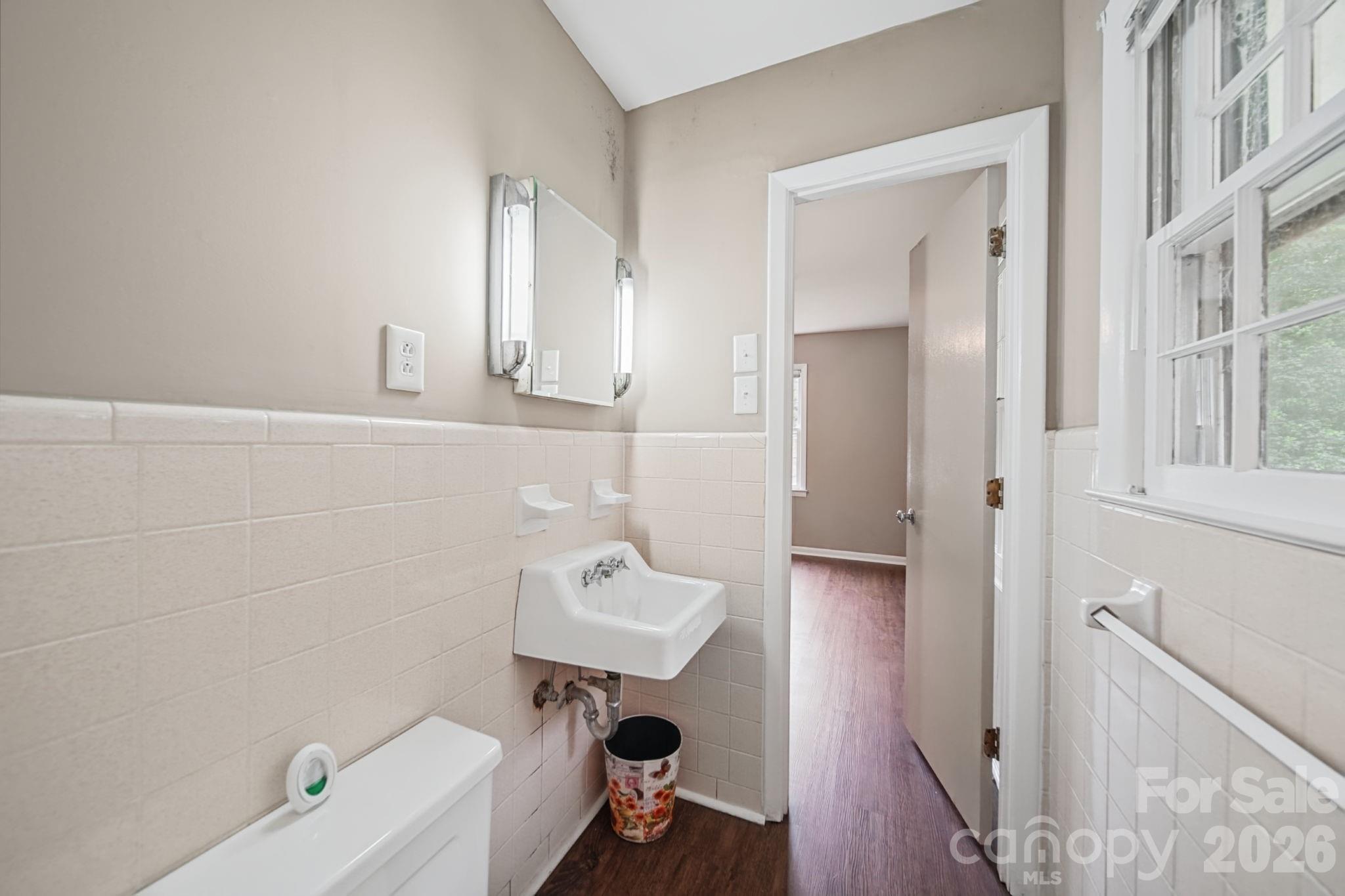 204 Breslin Street Property Photo 25