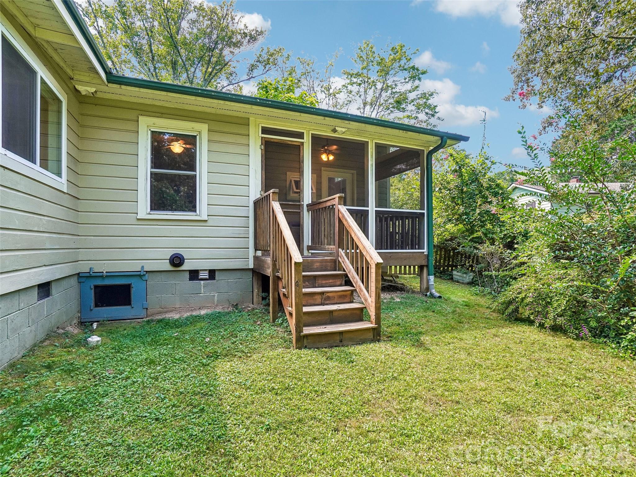 75 Cisco Road Property Photo 43