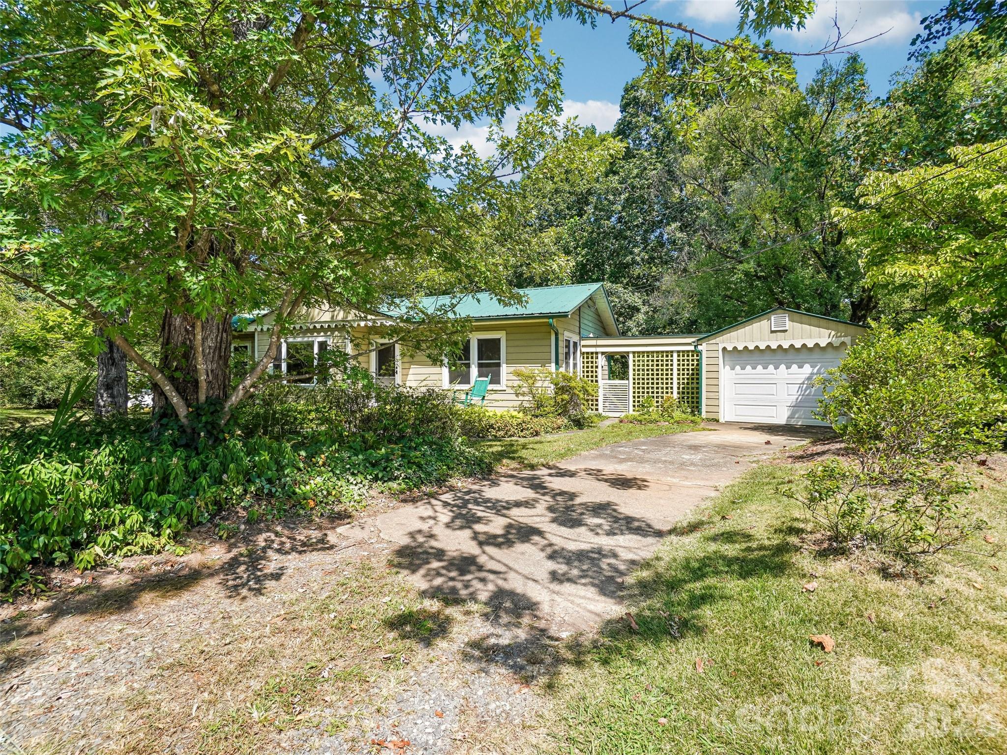 75 Cisco Road Property Photo 45