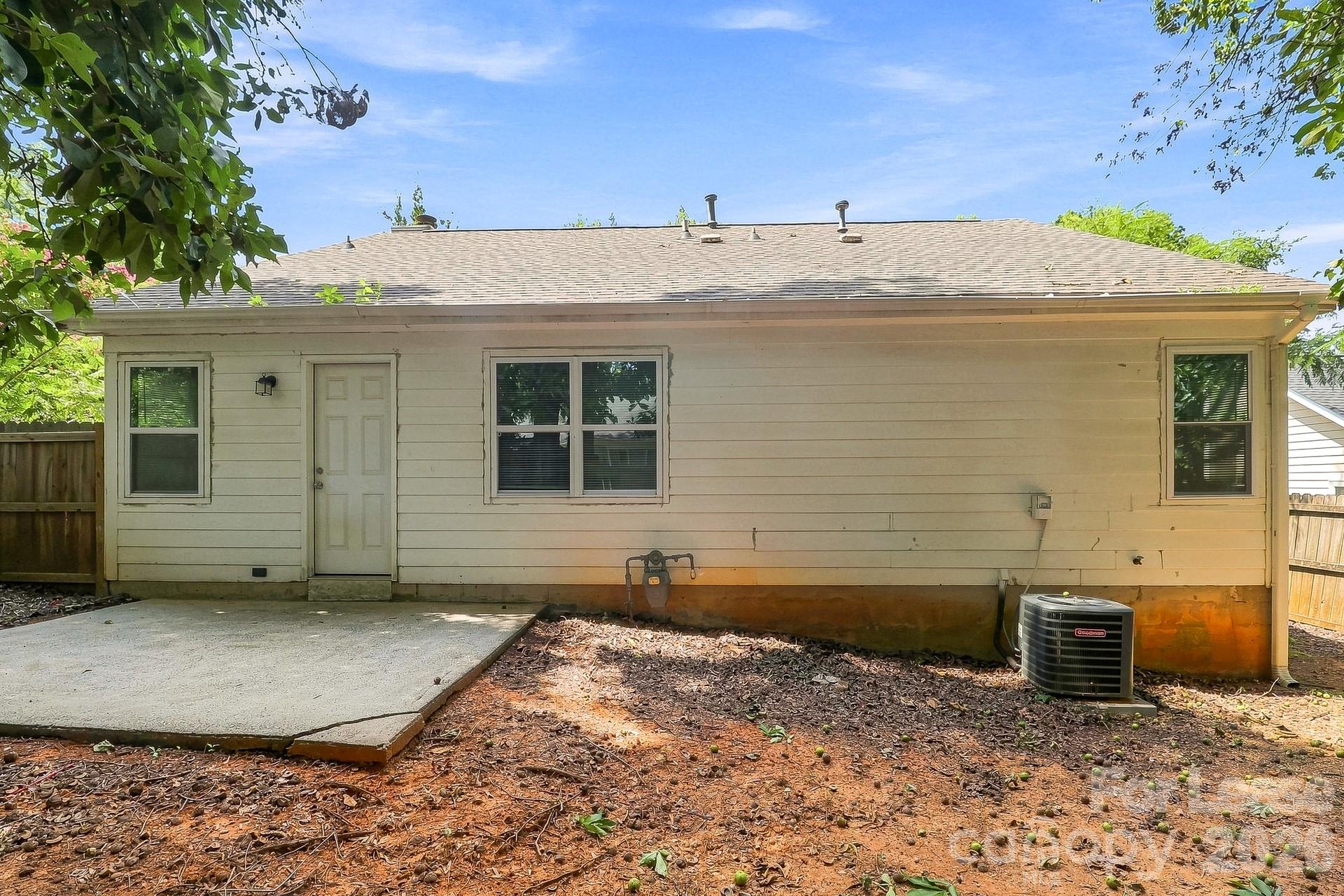 8419 Milton Morris Drive Property Photo 15