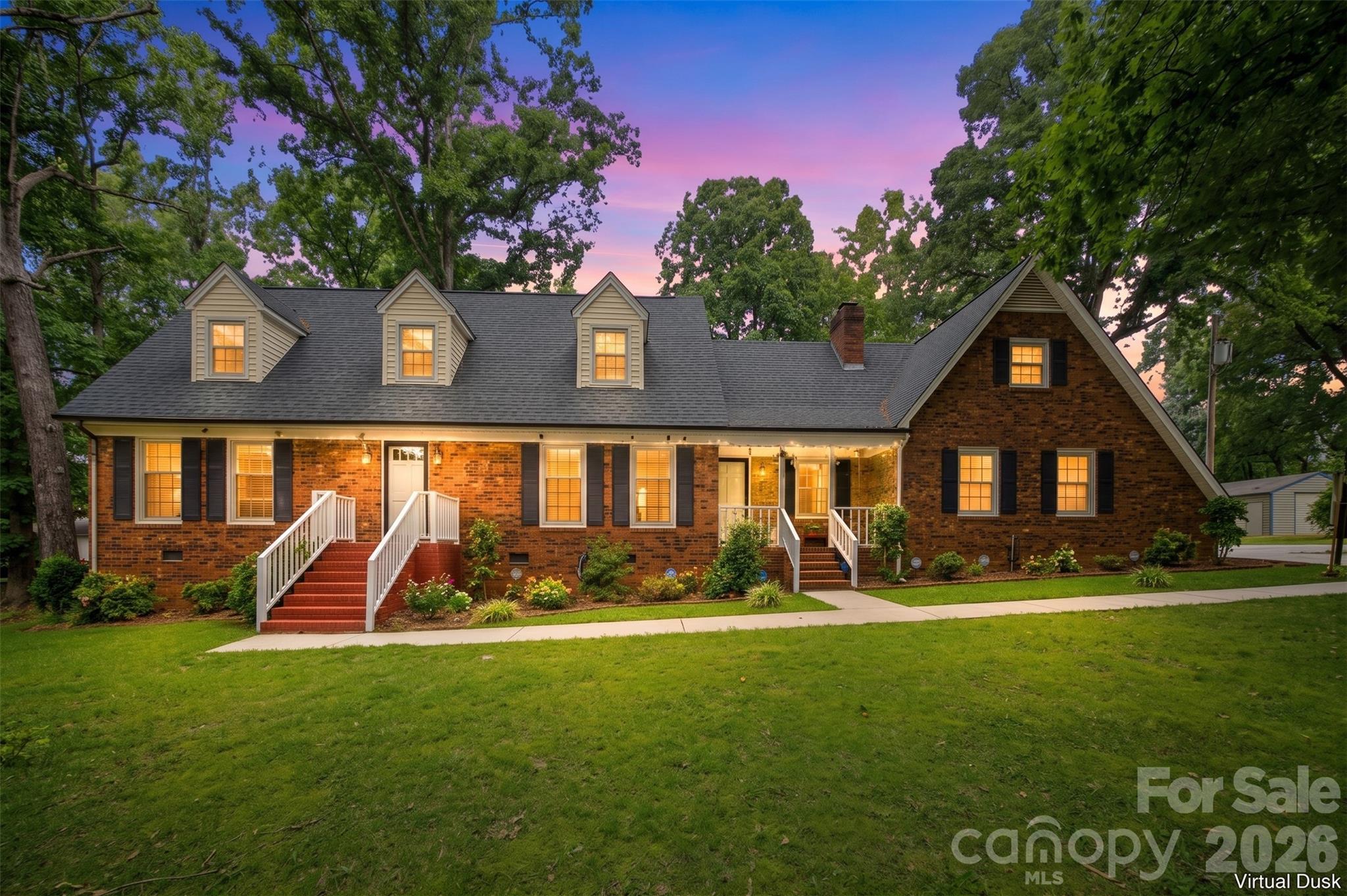 709 Woodside Drive Property Photo 1
