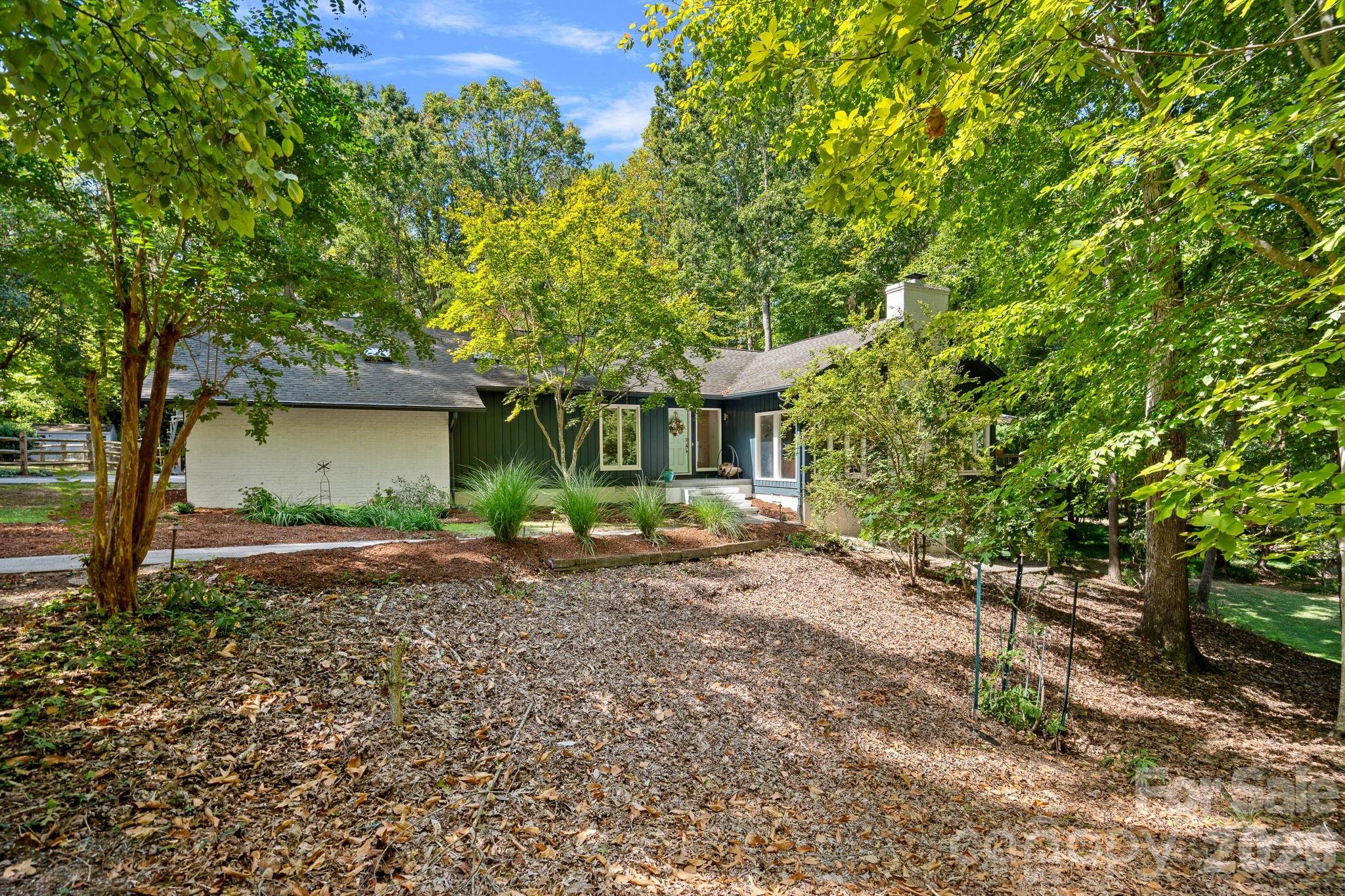 3100 Indian Rock Road Property Photo 1