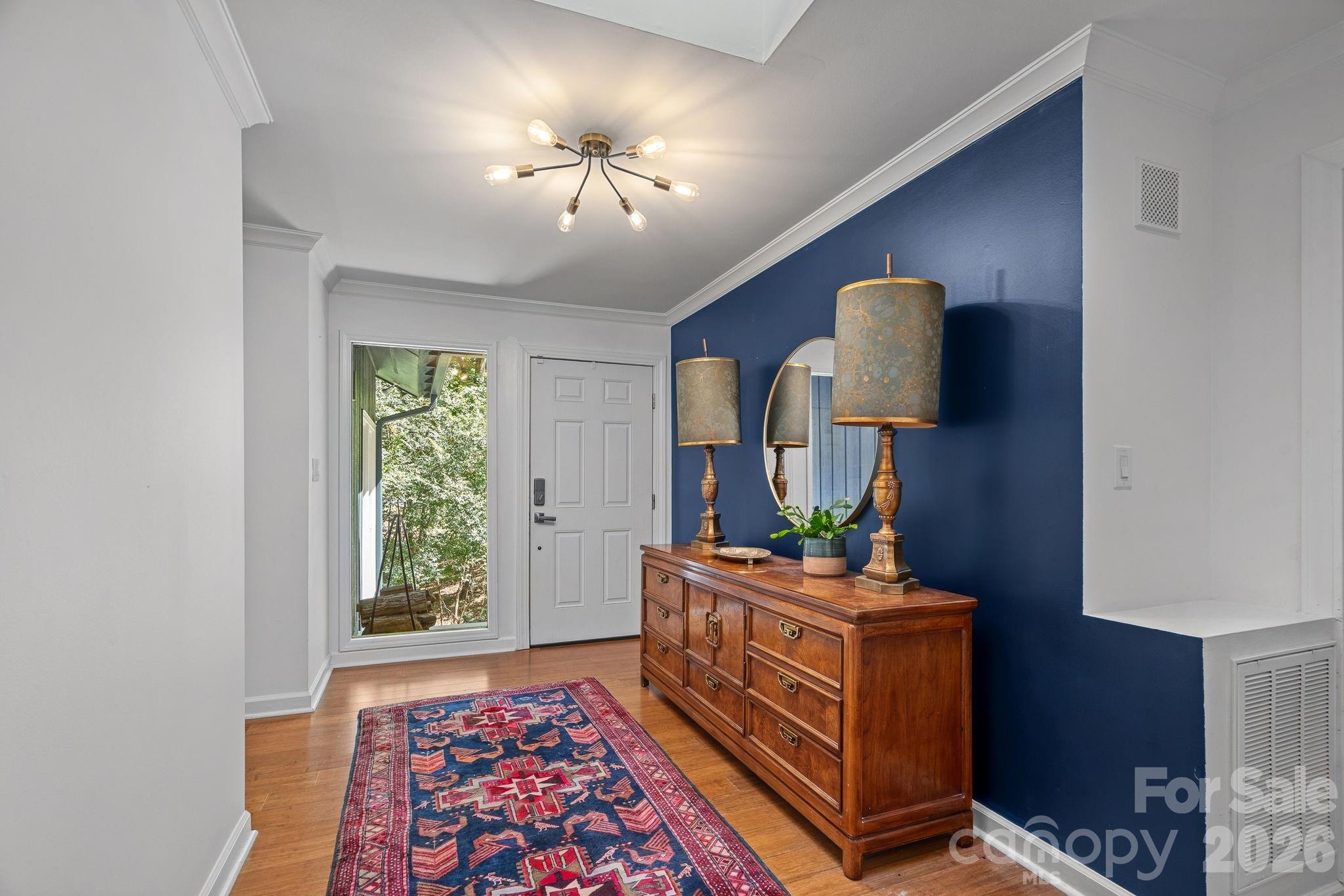 3100 Indian Rock Road Property Photo 2