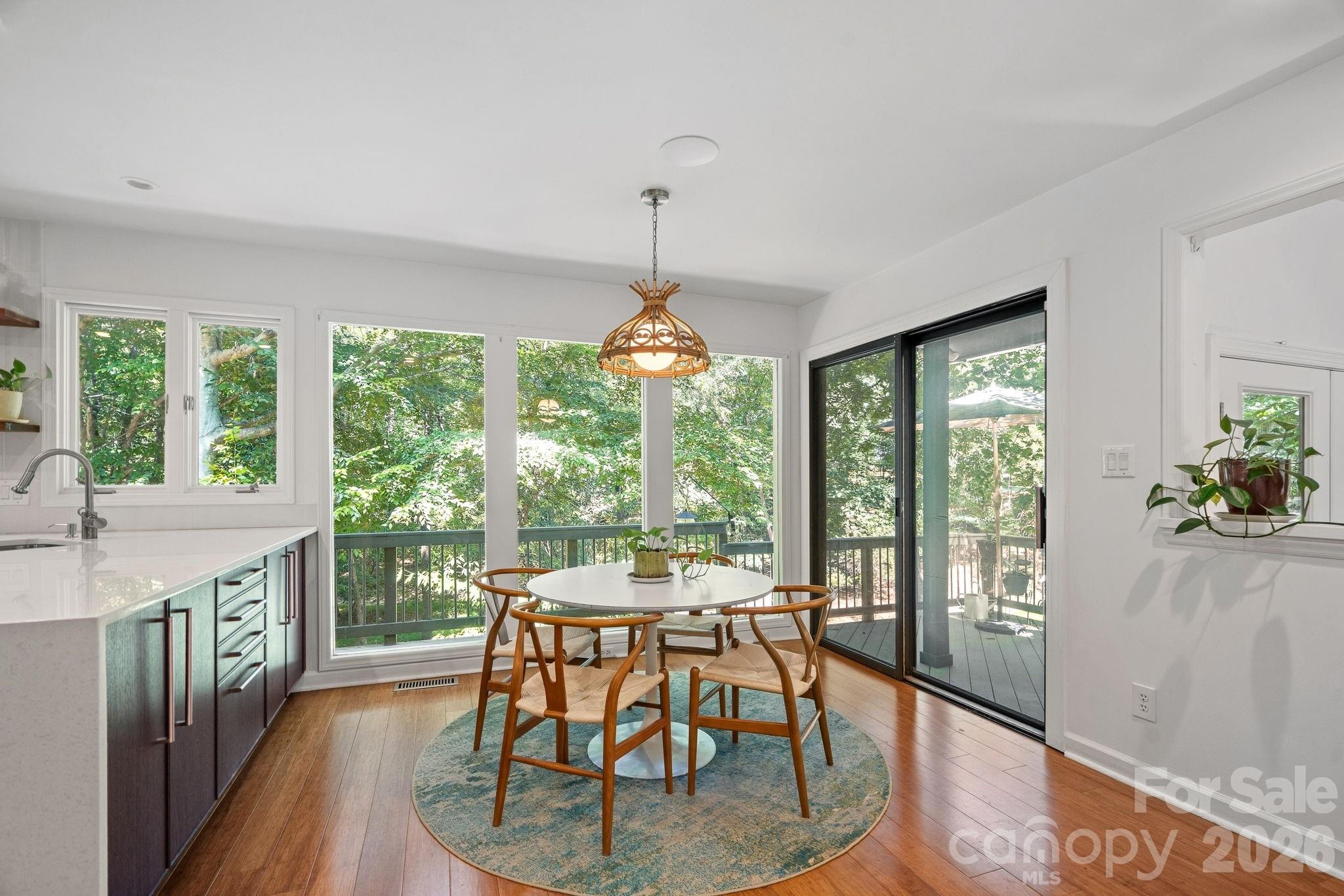 3100 Indian Rock Road Property Photo 7