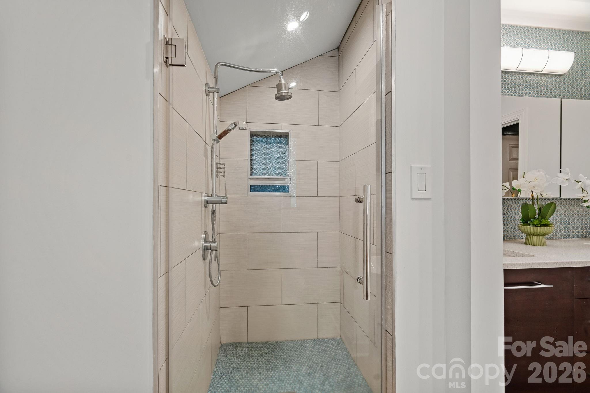 3100 Indian Rock Road Property Photo 25