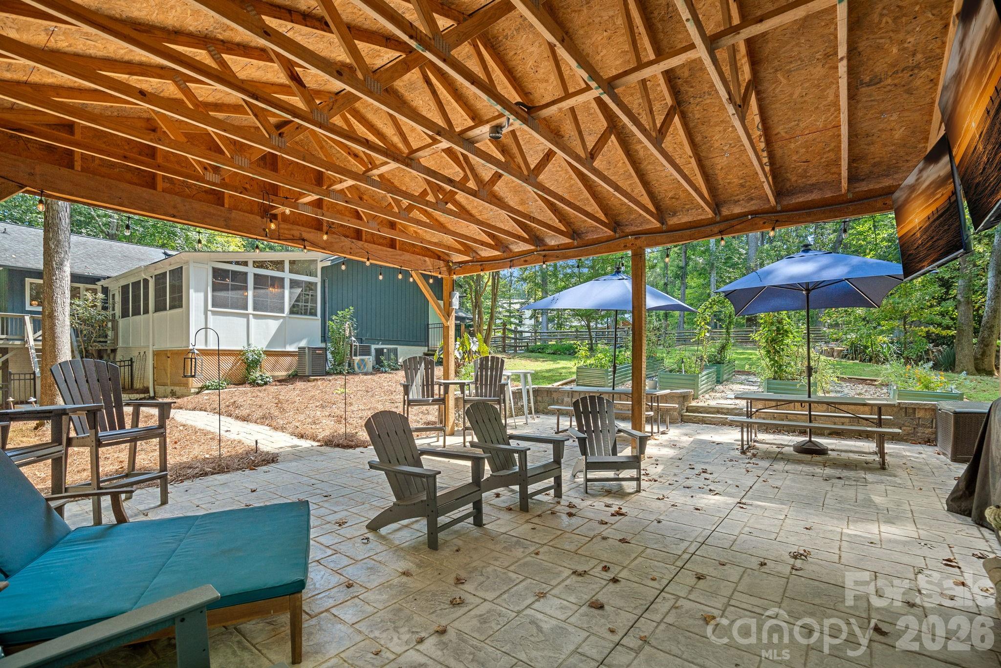 3100 Indian Rock Road Property Photo 31