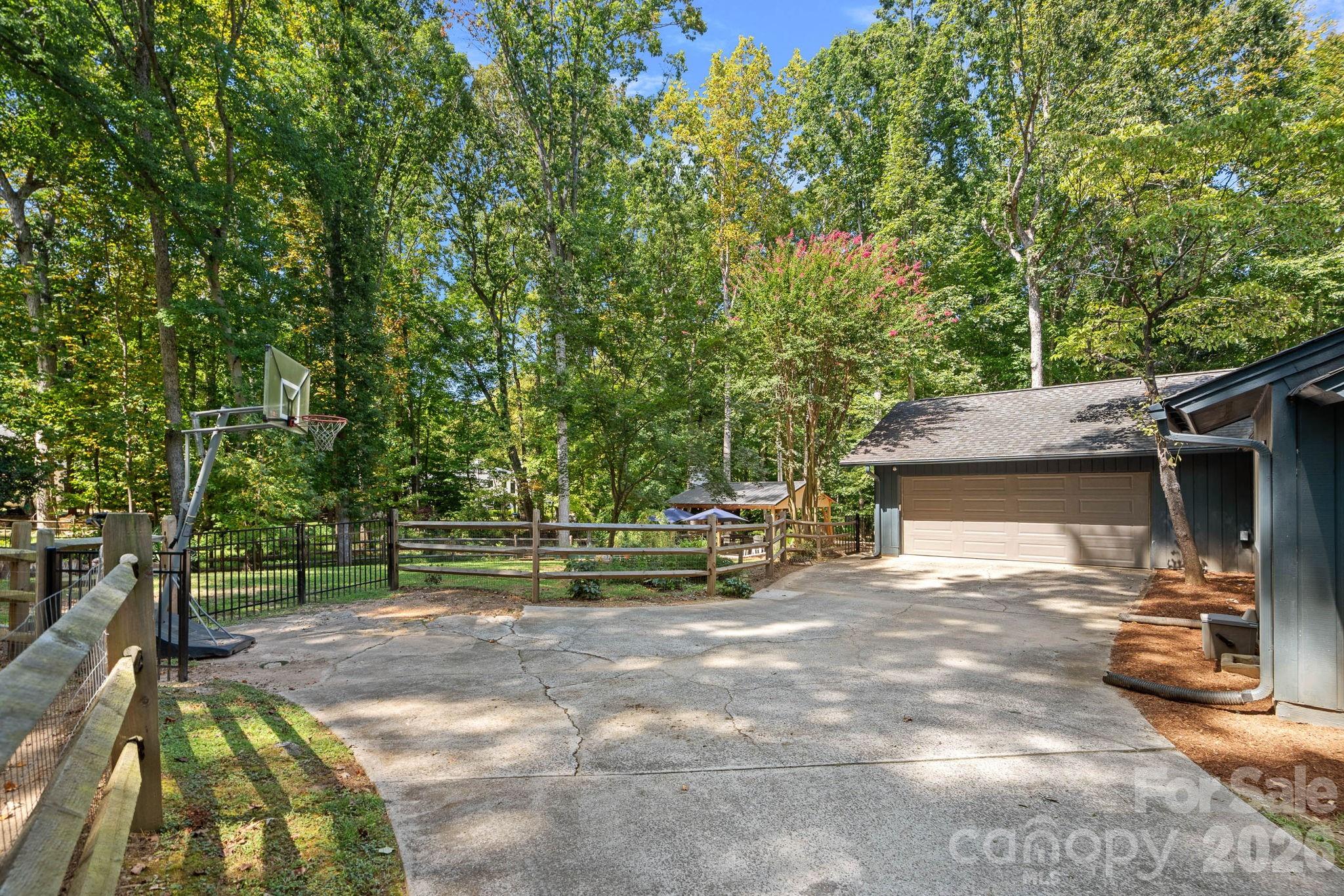 3100 Indian Rock Road Property Photo 41
