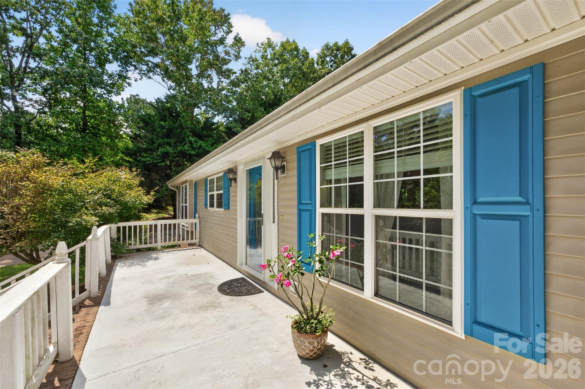 3635 Will Street Property Photo 4