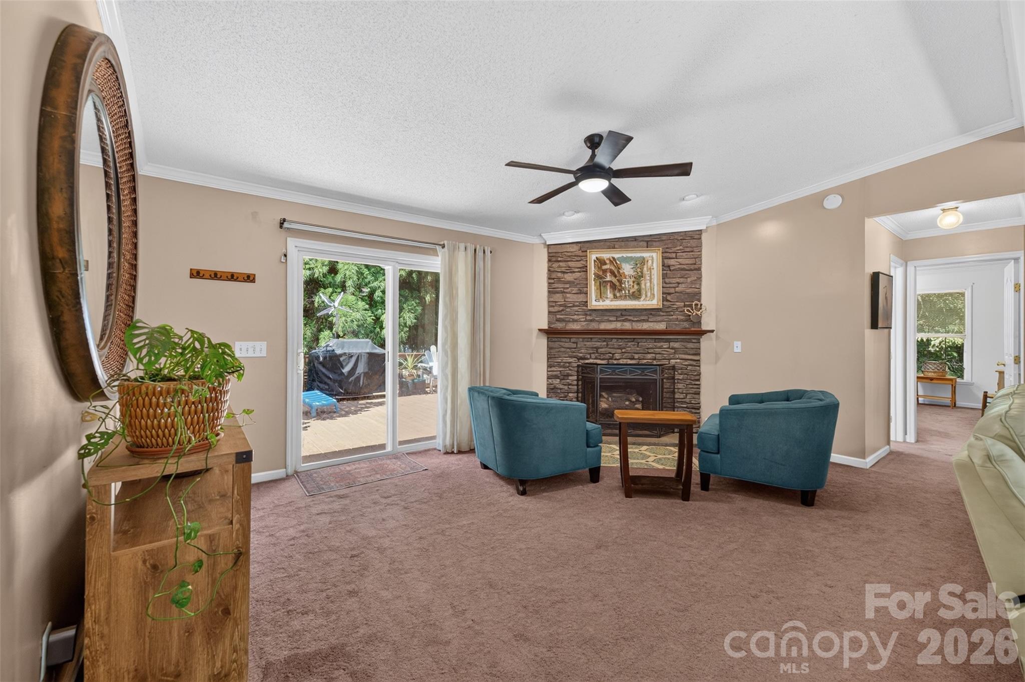3635 Will Street Property Photo 9