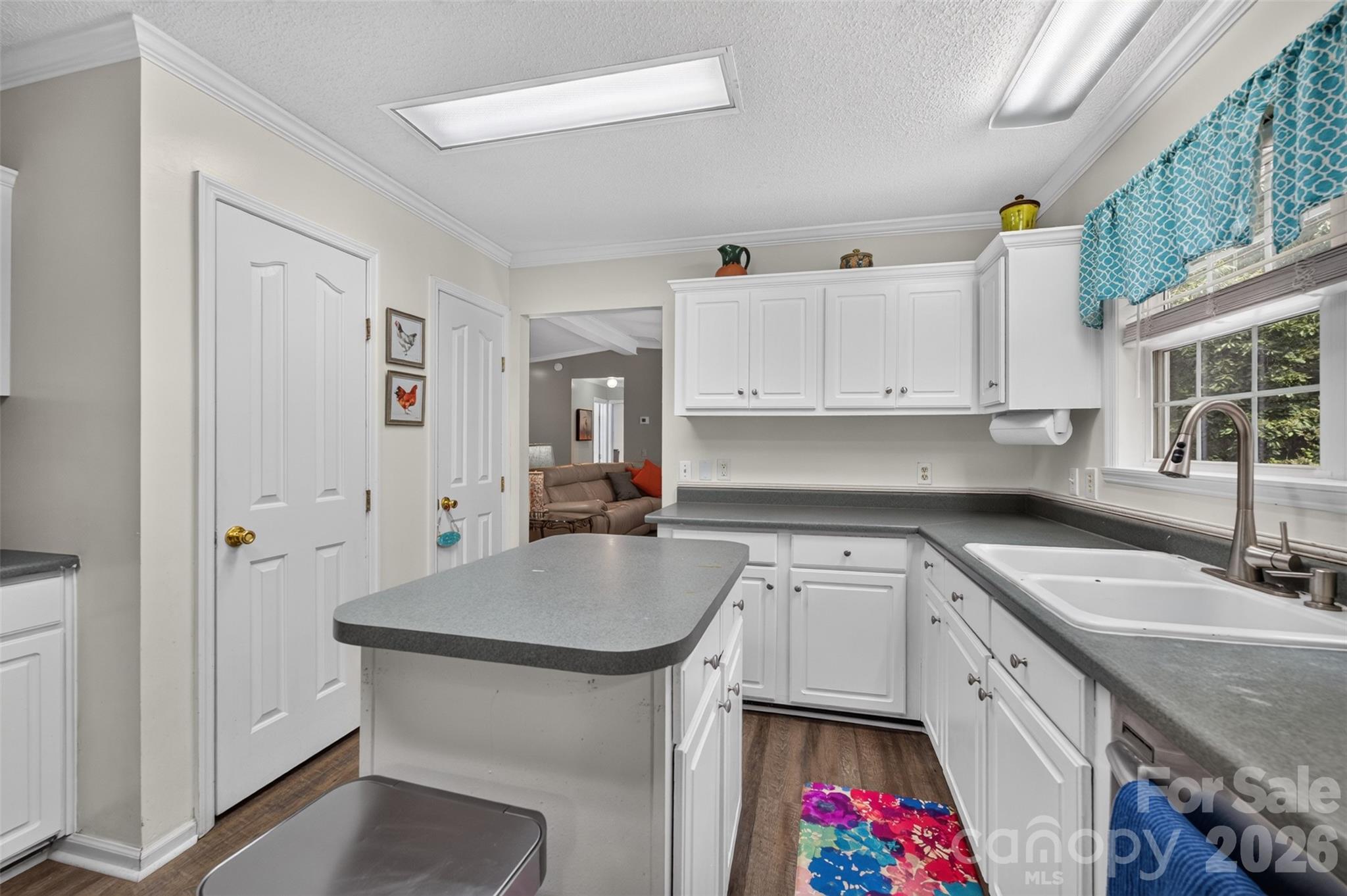 3635 Will Street Property Photo 14