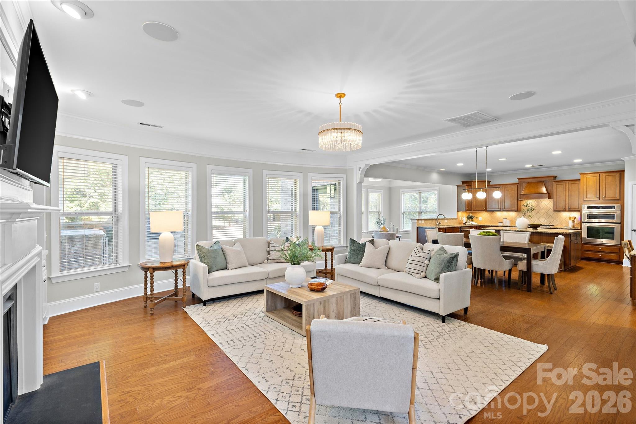 18510 Clavemorr Castle Court Property Photo 7