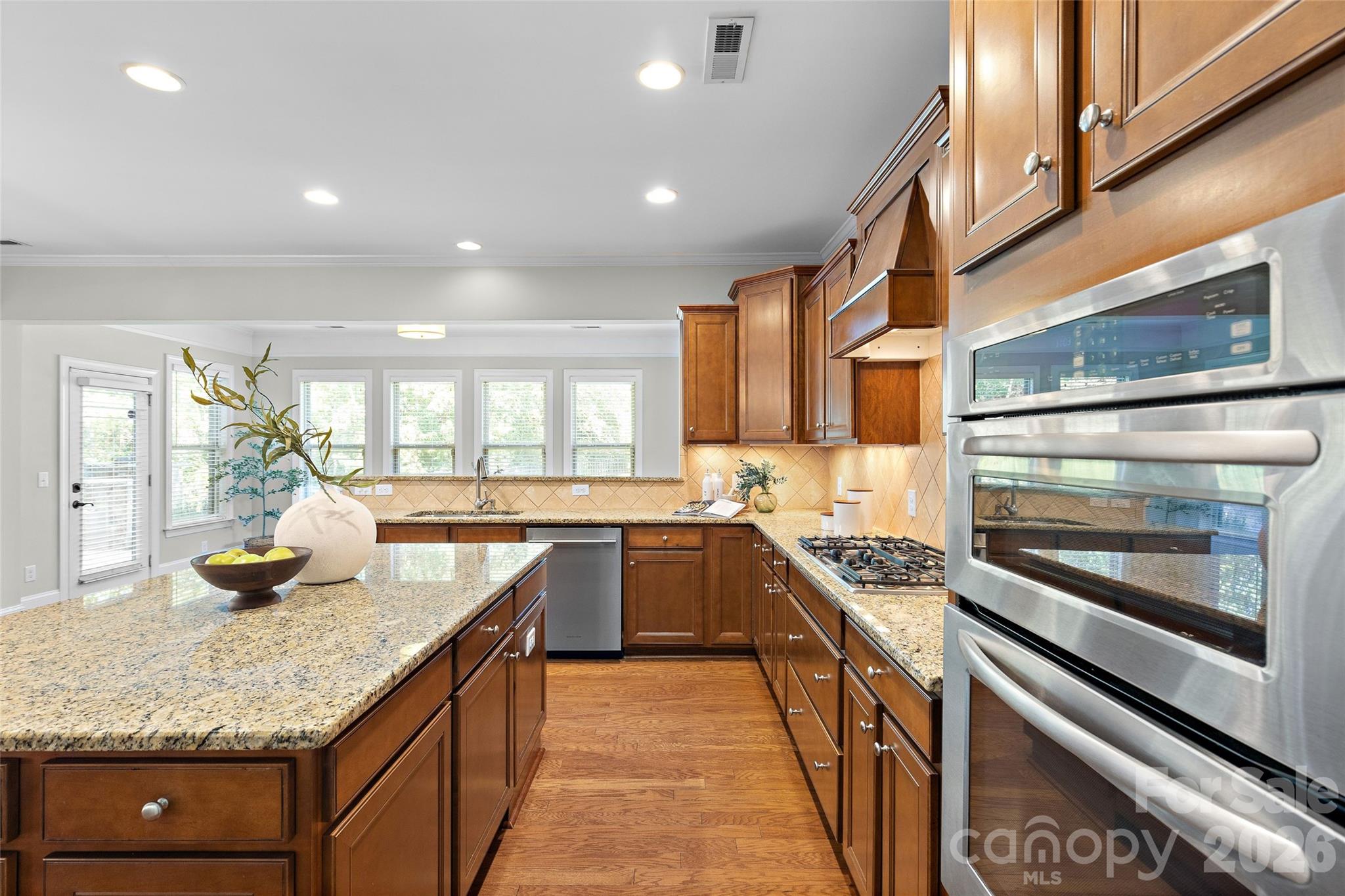18510 Clavemorr Castle Court Property Photo 13