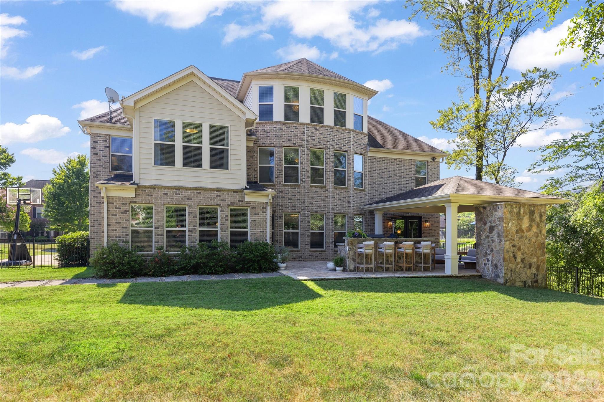 18510 Clavemorr Castle Court Property Photo 45