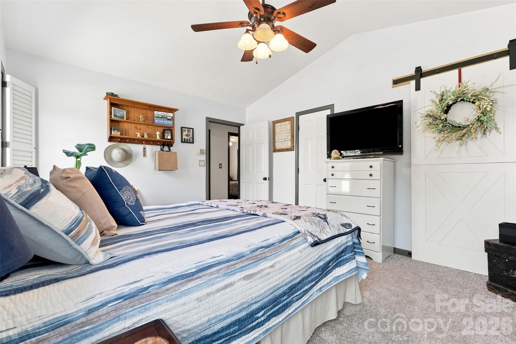 1009 Willow Run Road Property Photo 17