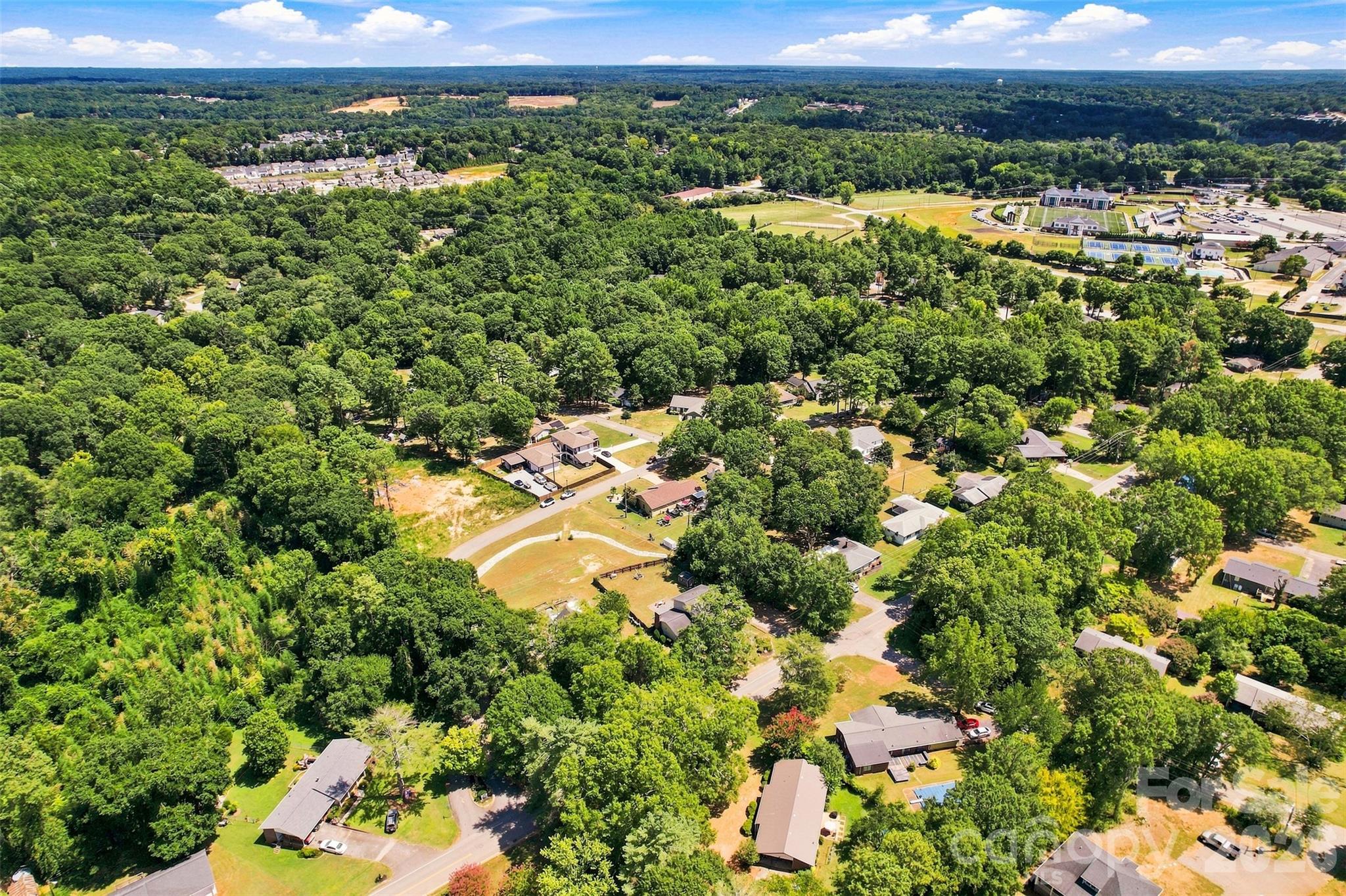 1009 Willow Run Road Property Photo 45