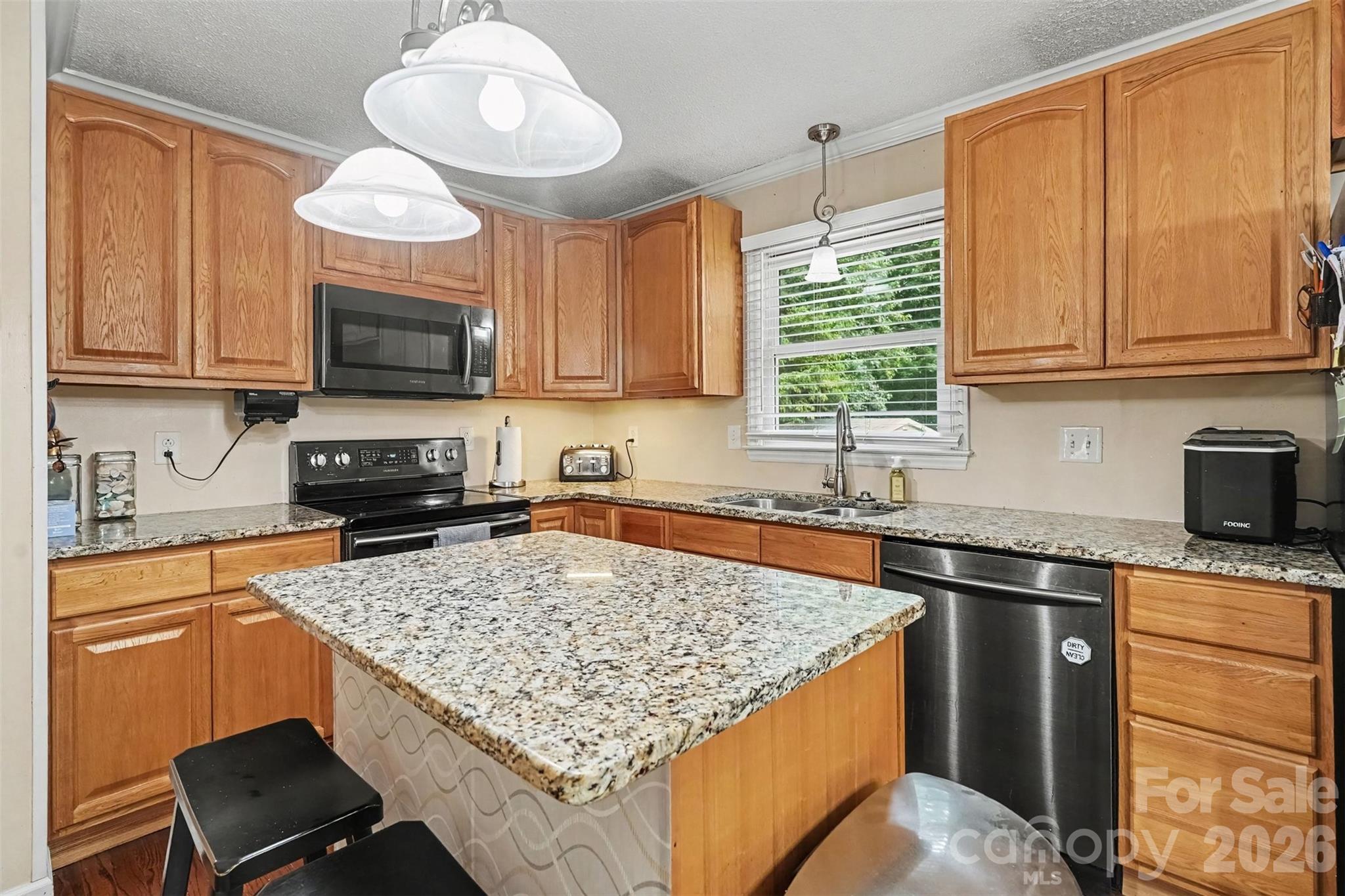15229 Comanche Lane 21 Property Photo 5