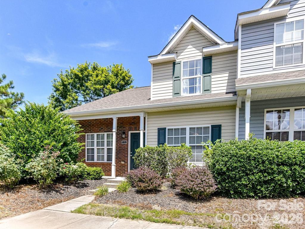 931 Par One Court Property Photo 1