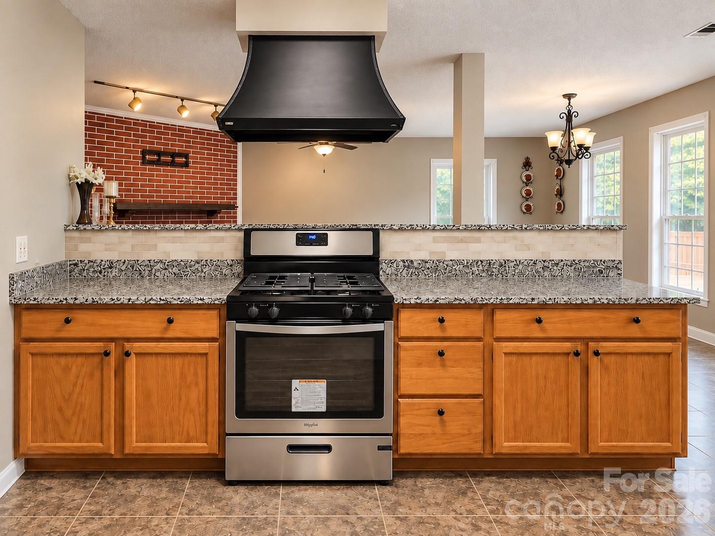 6501 Old Meadow Road Property Photo 6