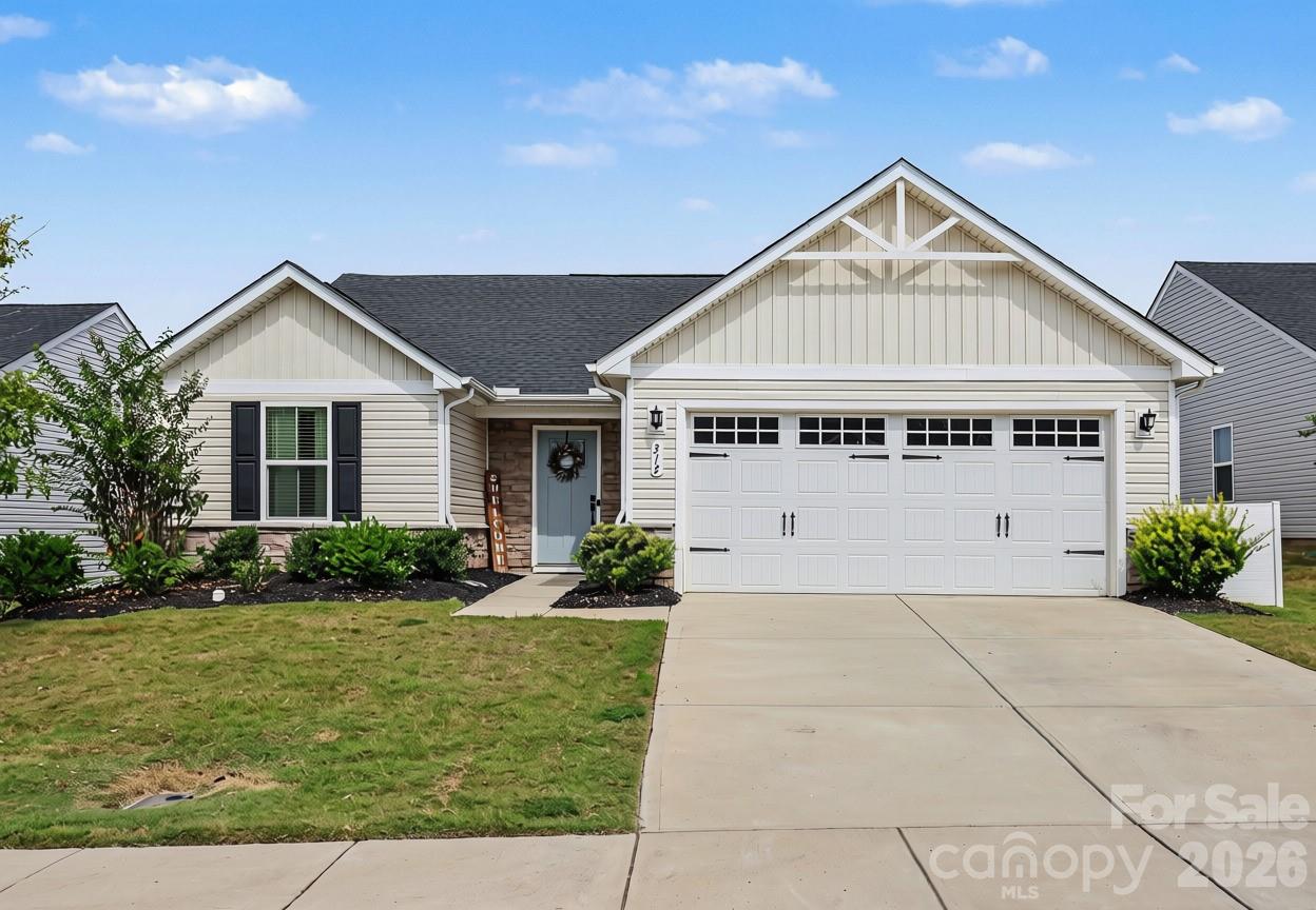 313 Damask Drive Property Photo 2