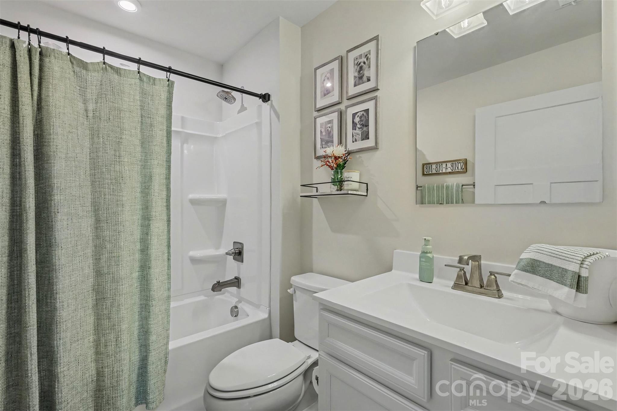 313 Damask Drive Property Photo 11