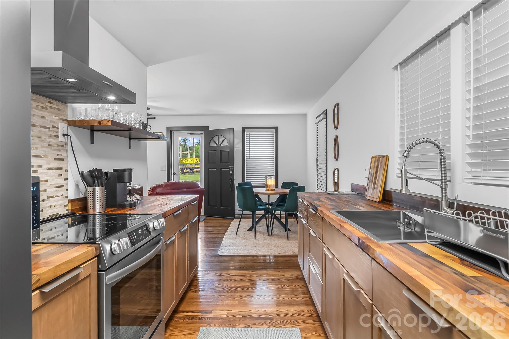 45 Henry Street Property Photo 8