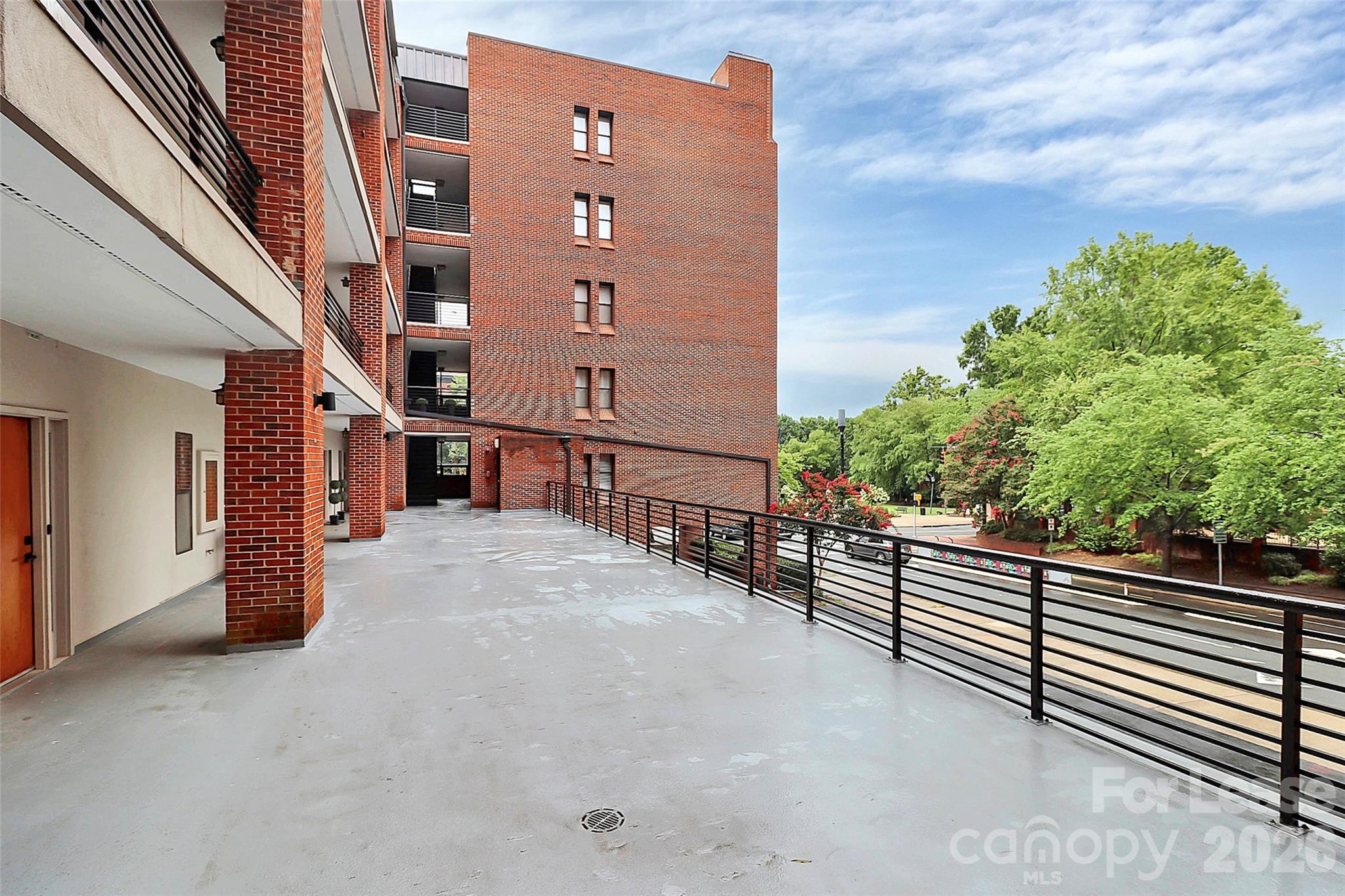 224 N Poplar Street 20 Property Photo 6