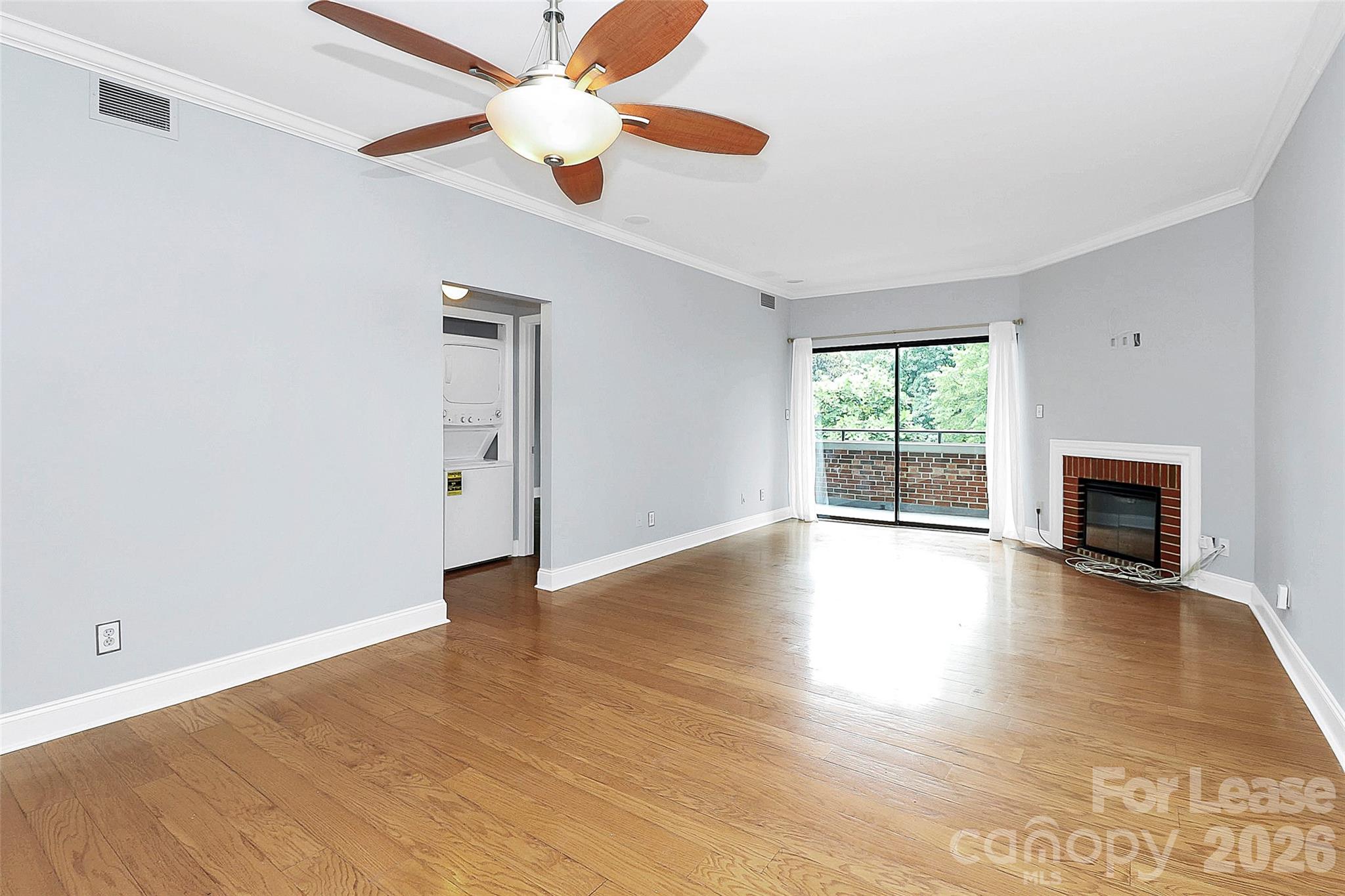 224 N Poplar Street 20 Property Photo 10