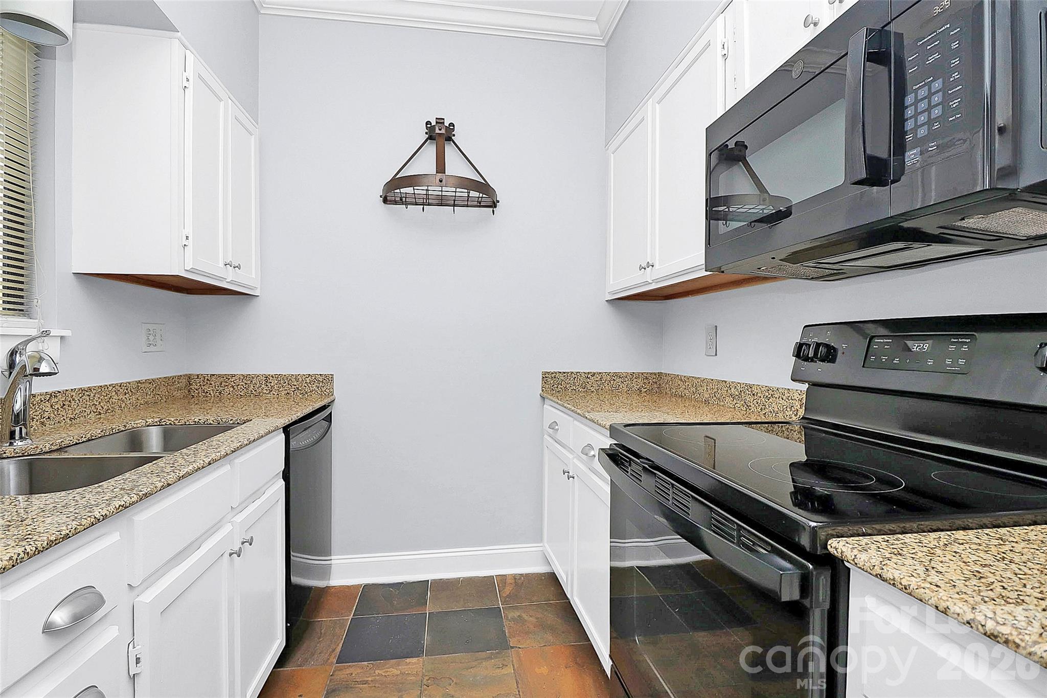 224 N Poplar Street 20 Property Photo 15