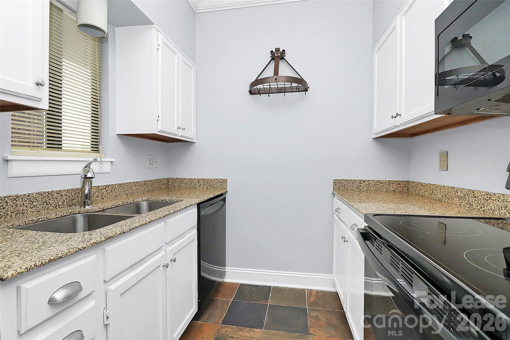 224 N Poplar Street 20 Property Photo 16