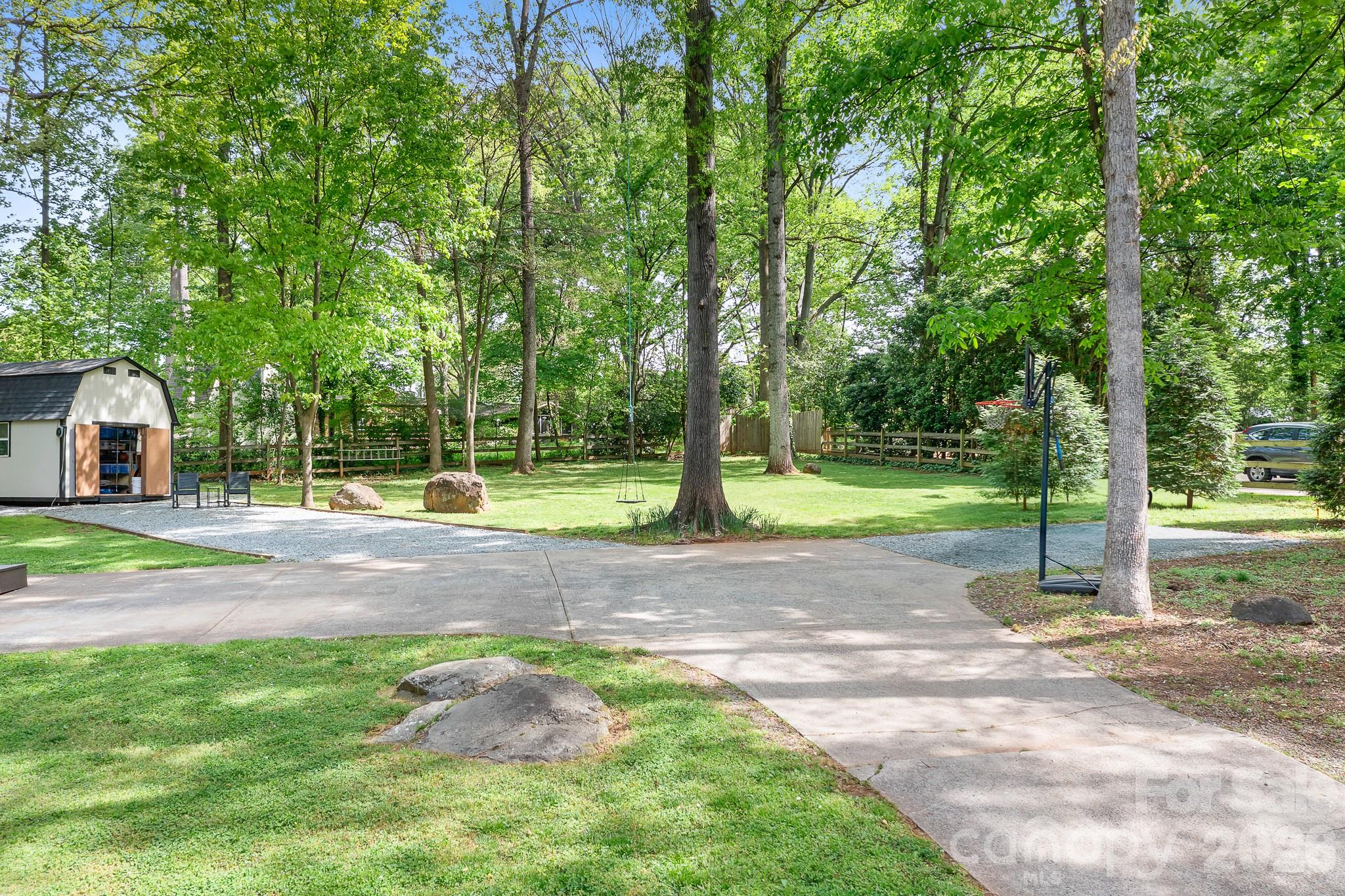 204 Nottingham Drive Property Photo 4