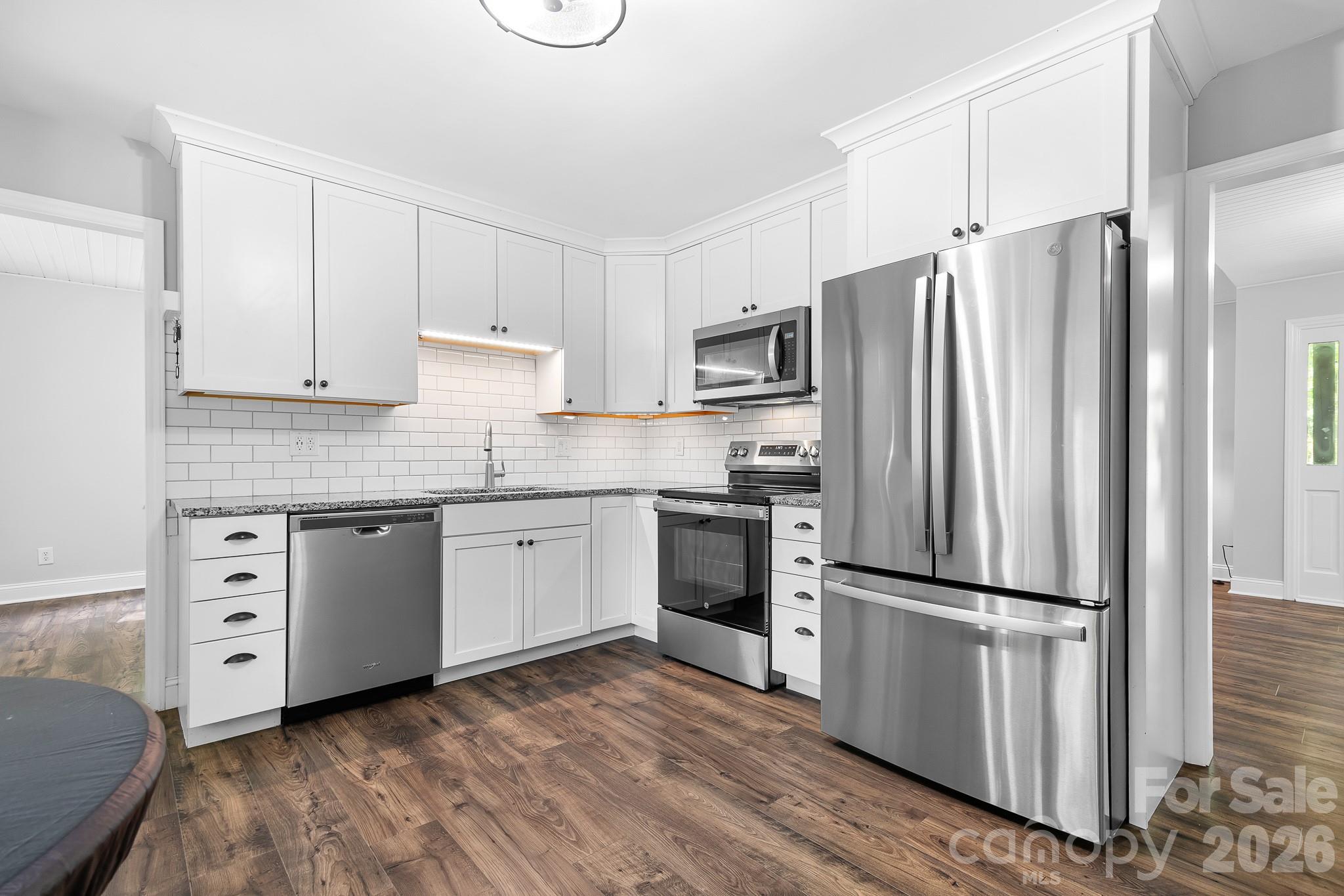 204 Nottingham Drive Property Photo 12
