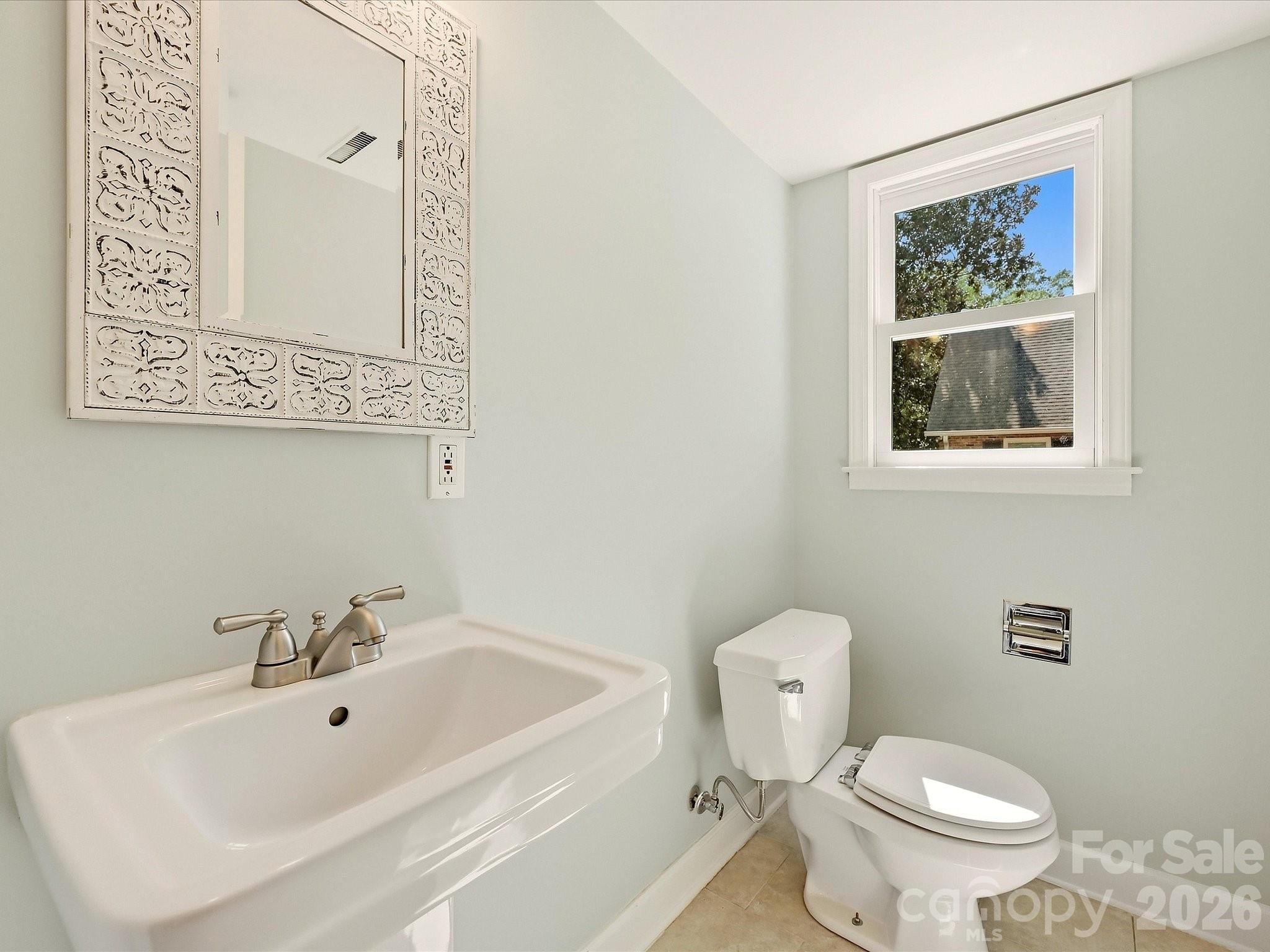 5936 Colchester Place Property Photo 25