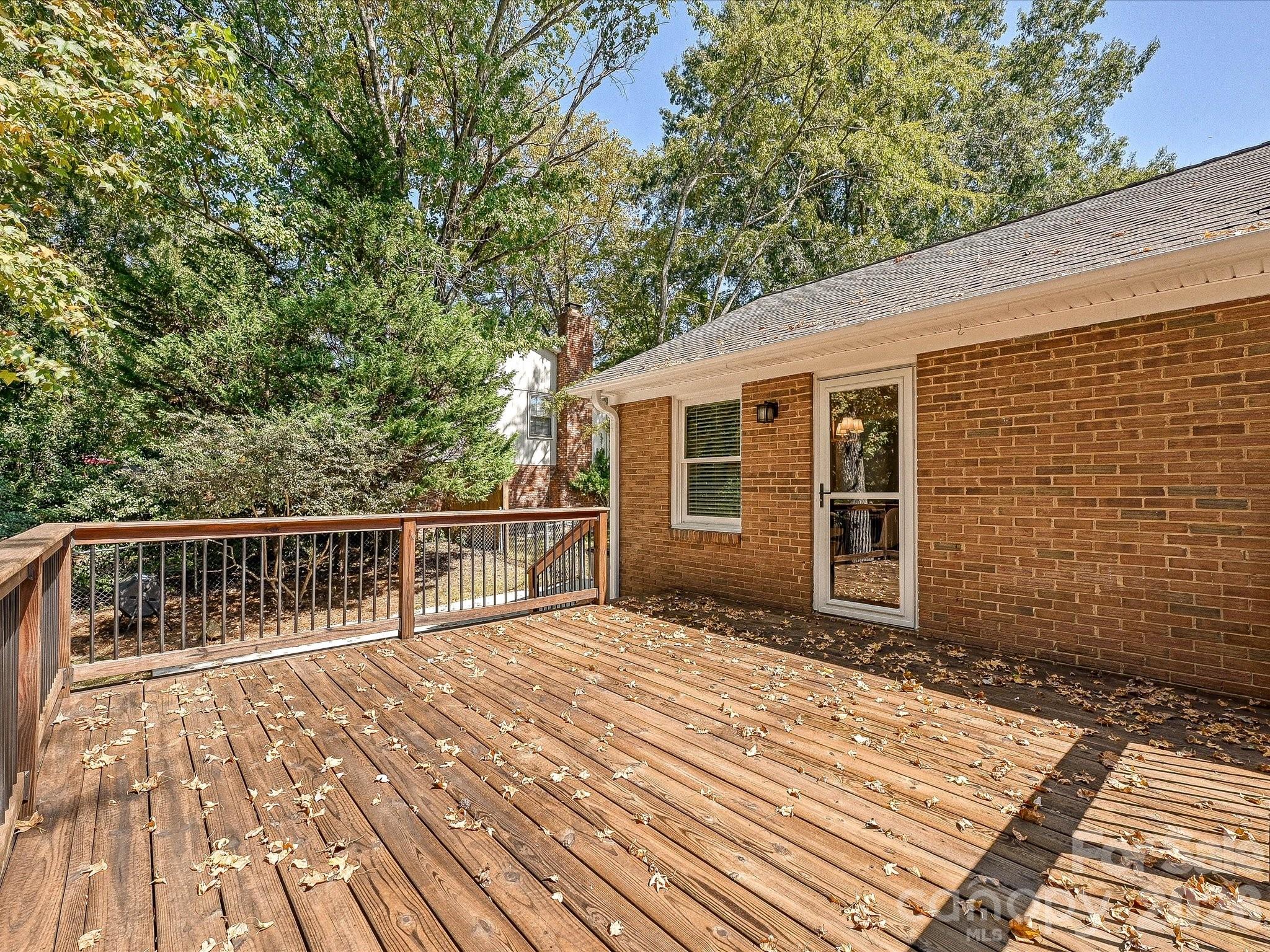 5936 Colchester Place Property Photo 26