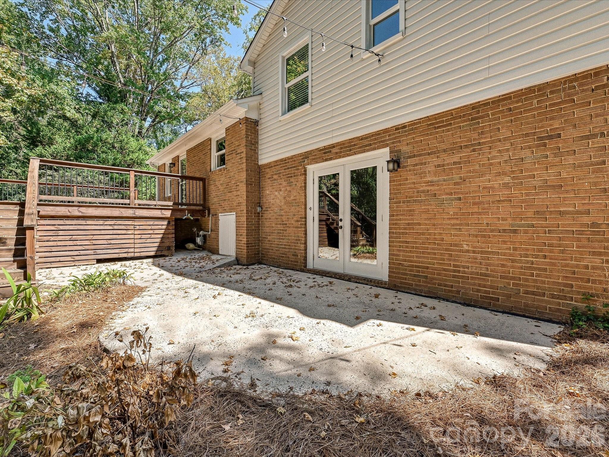 5936 Colchester Place Property Photo 29