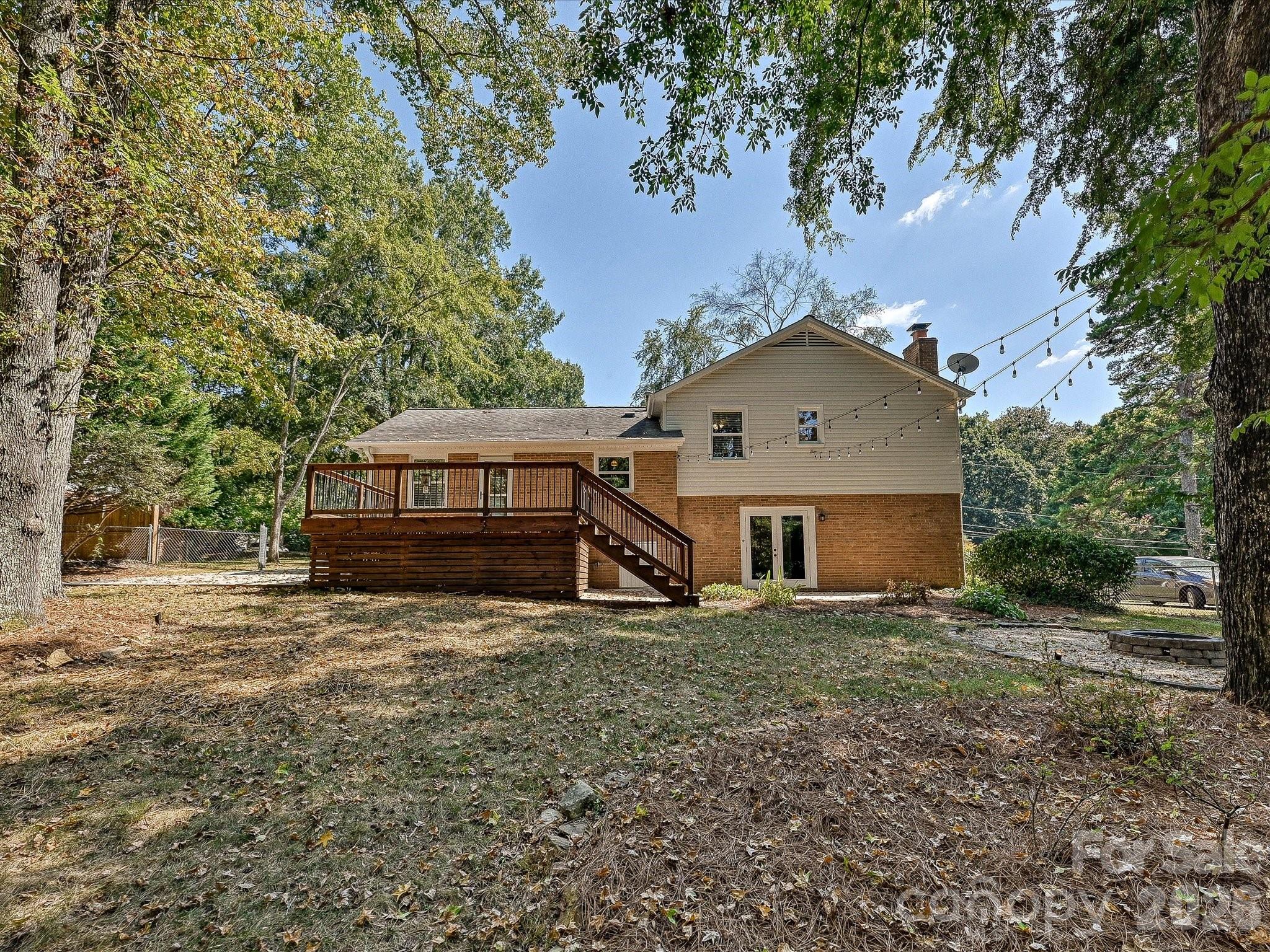 5936 Colchester Place Property Photo 34