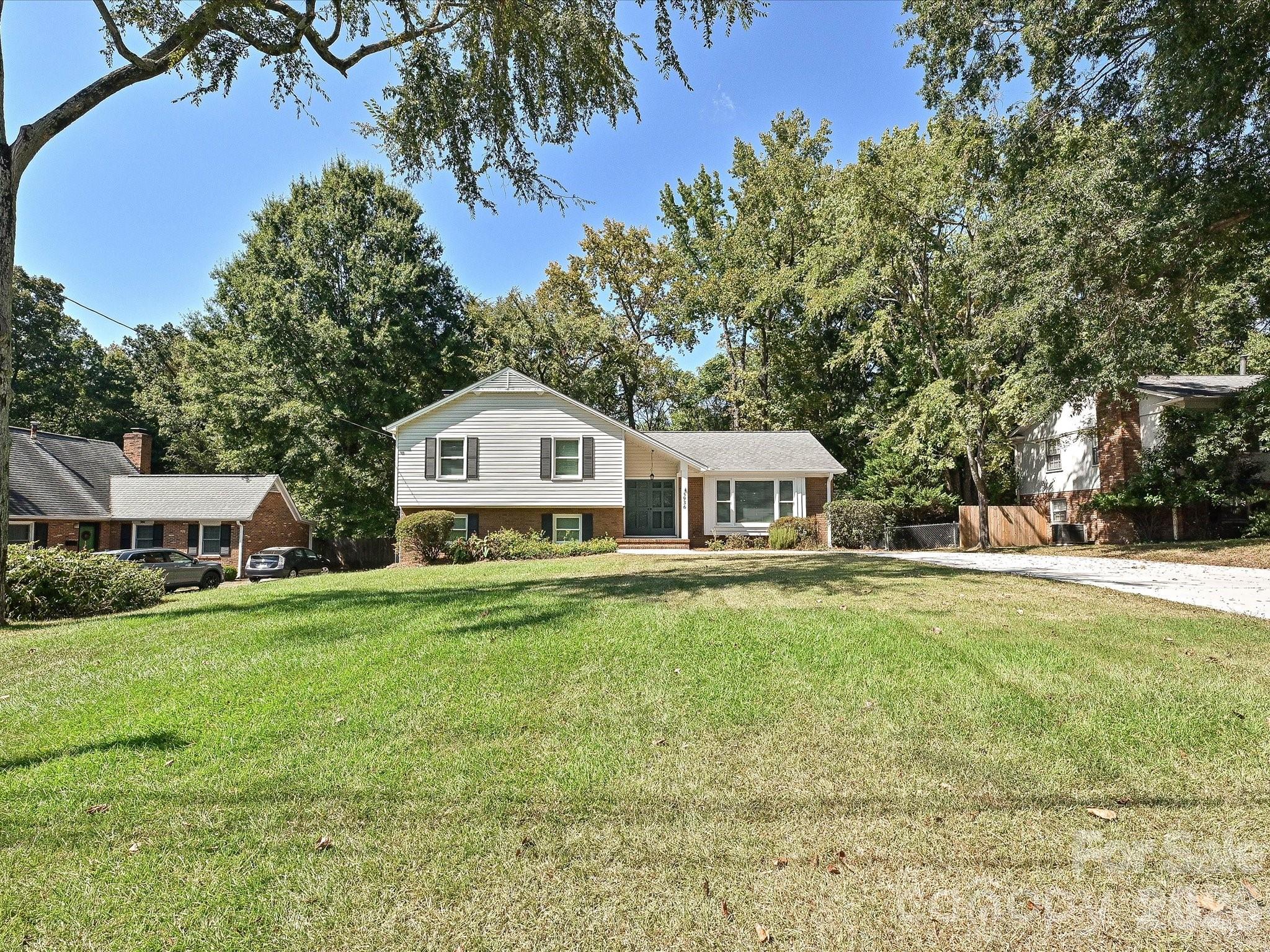 5936 Colchester Place Property Photo 35