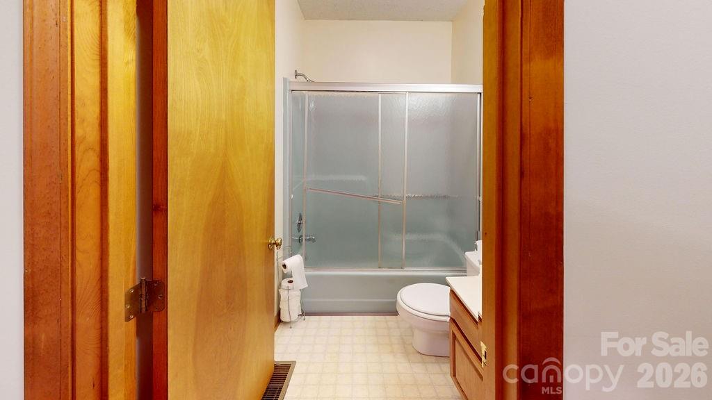 6830 Bat Cave Road Property Photo 7